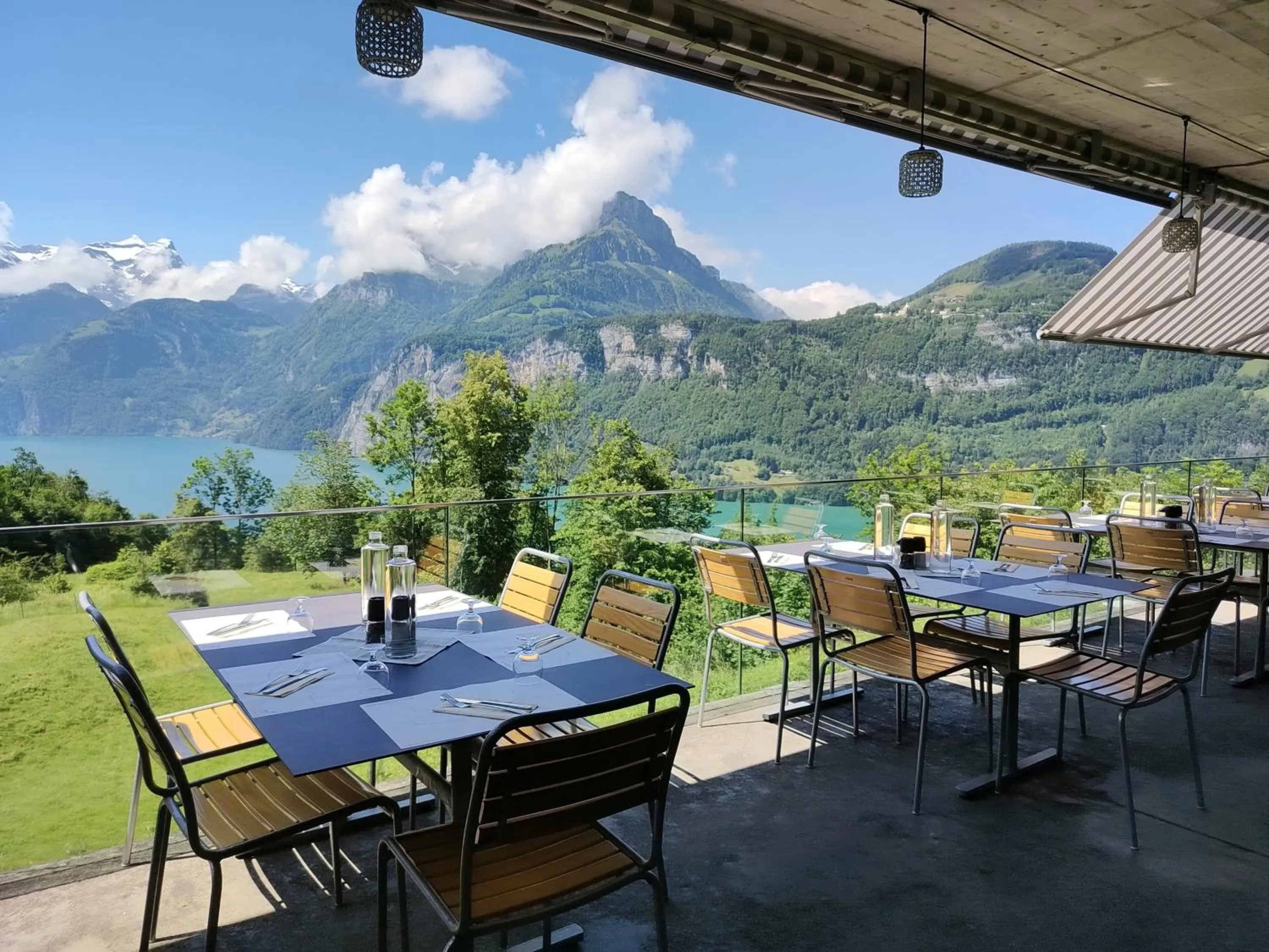 Restaurant/places to eat in B&B Hotel Mattli Übernachtung Frühstück