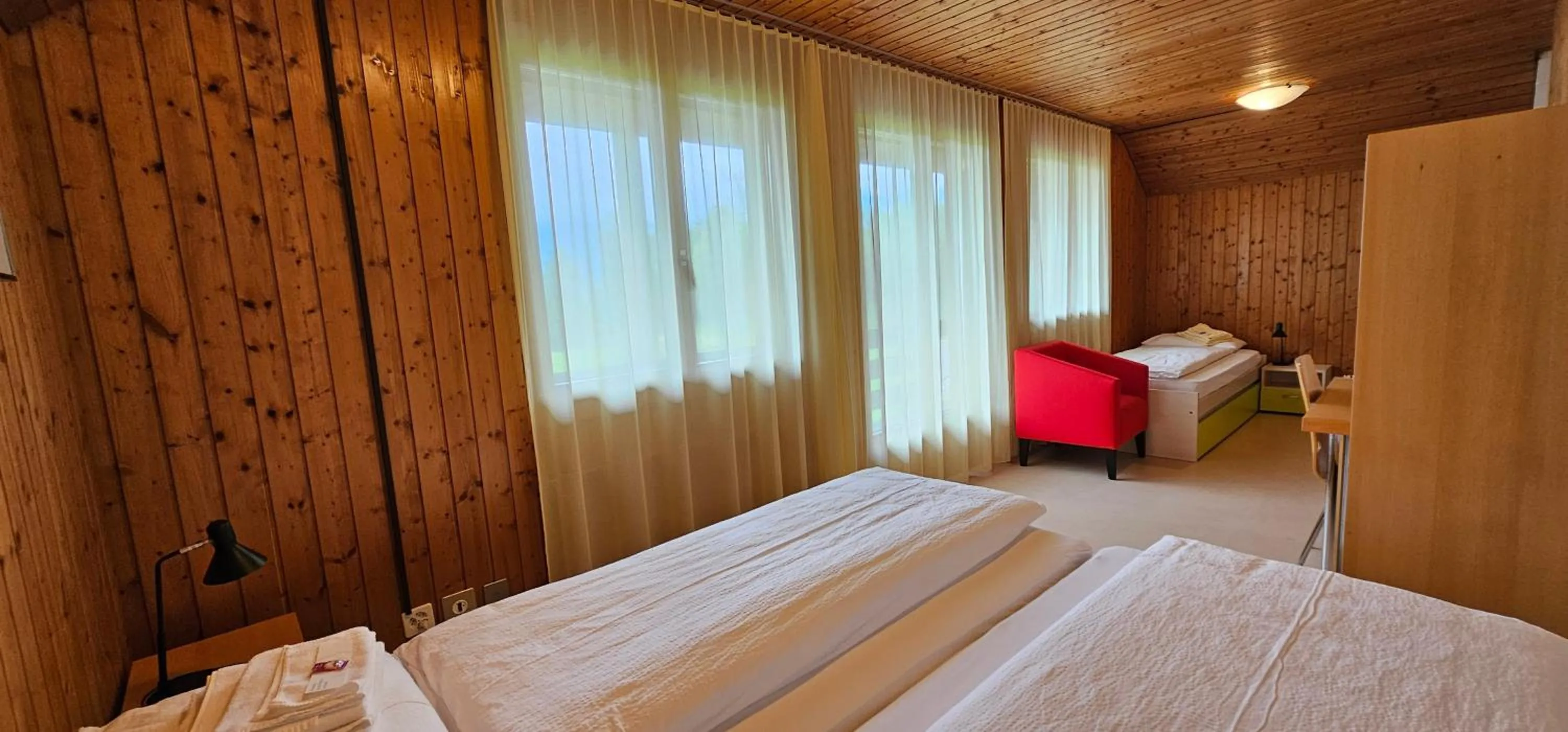 Bedroom, Bed in B&B Hotel Mattli Übernachtung Frühstück