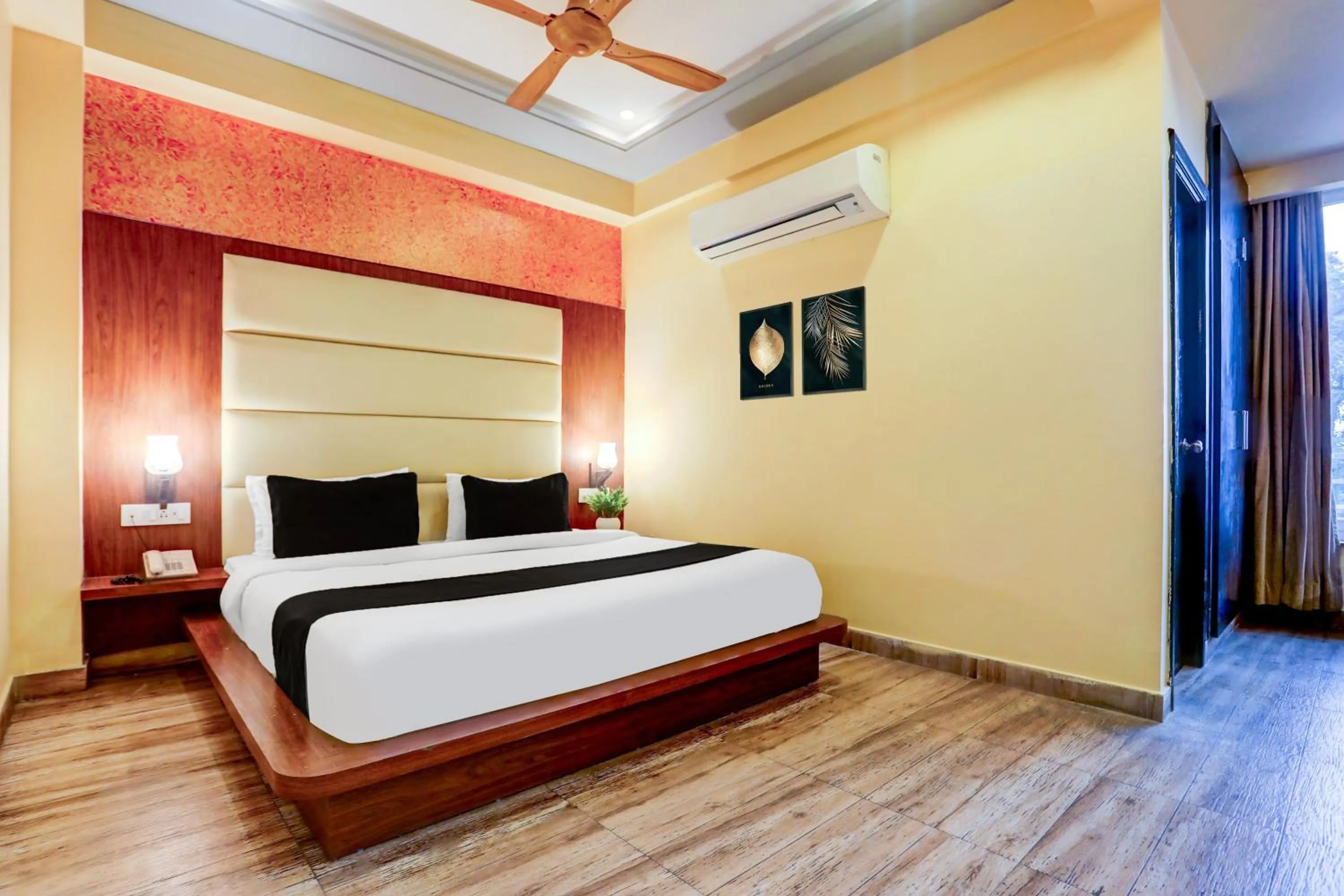 Bedroom, Bed in Super Townhouse Oak Pacify Hills