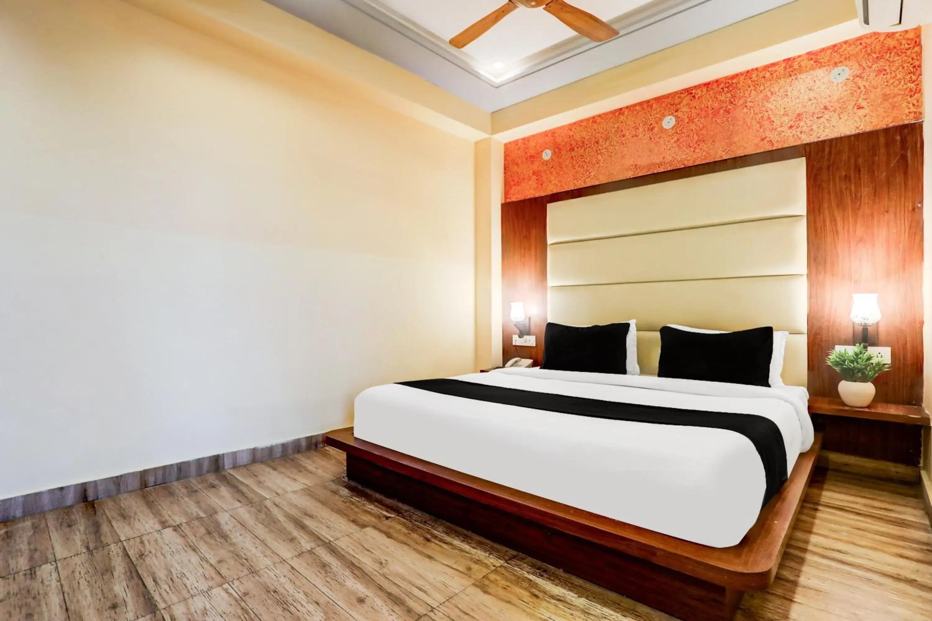 Bedroom, Bed in Super Townhouse Oak Pacify Hills Bedroom, Bed in Super Townhouse Oak Pacify Hills