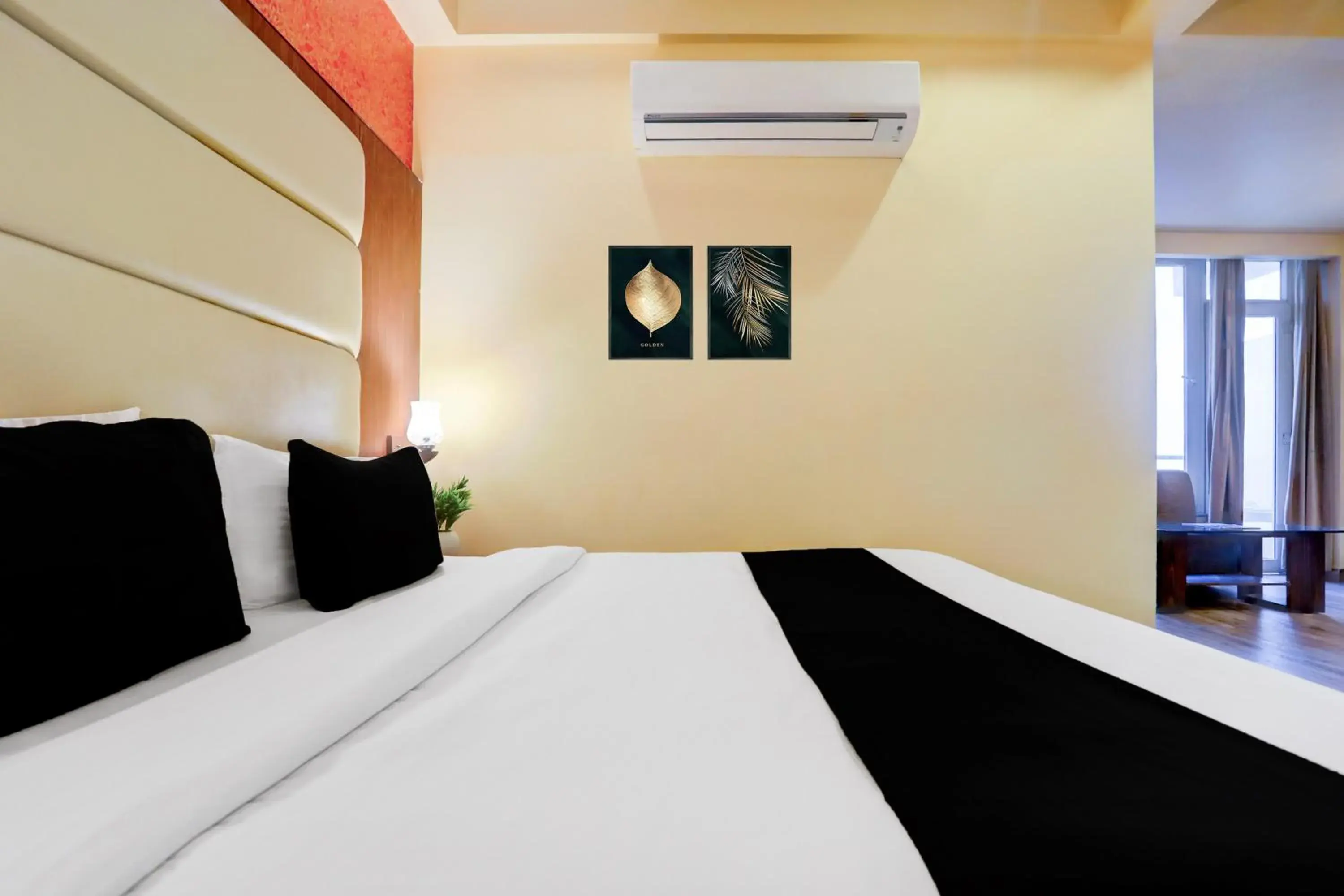 Bedroom, Bed in Super Townhouse Oak Pacify Hills Bedroom, Bed in Super Townhouse Oak Pacify Hills