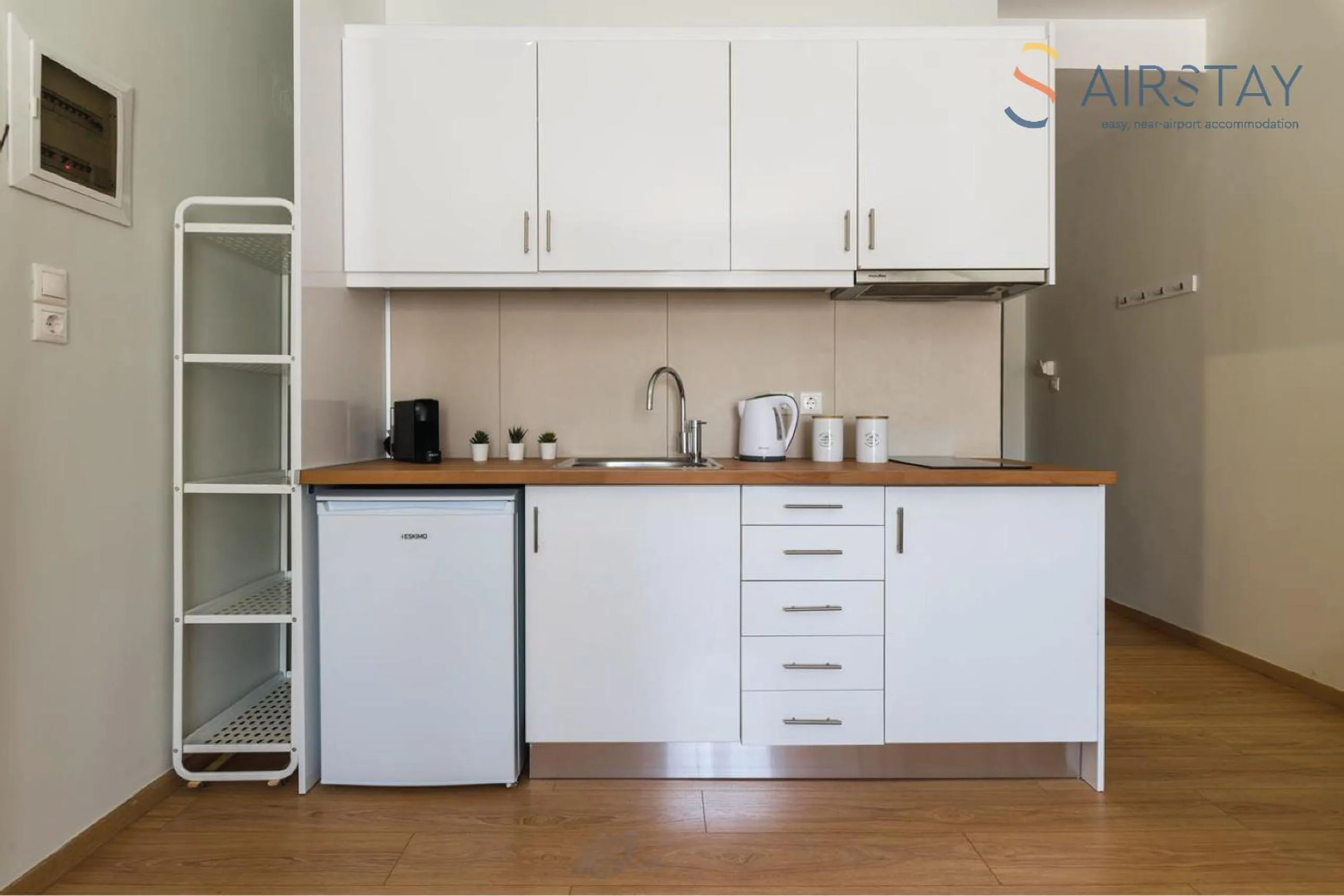 kitchen in Anivia Apartments Airport by Airstay