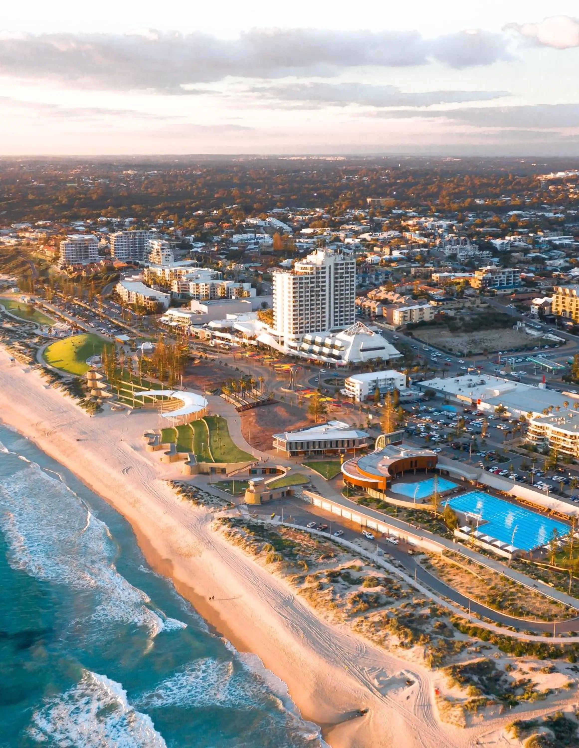 Pool view in Rendezvous Hotel Perth Scarborough