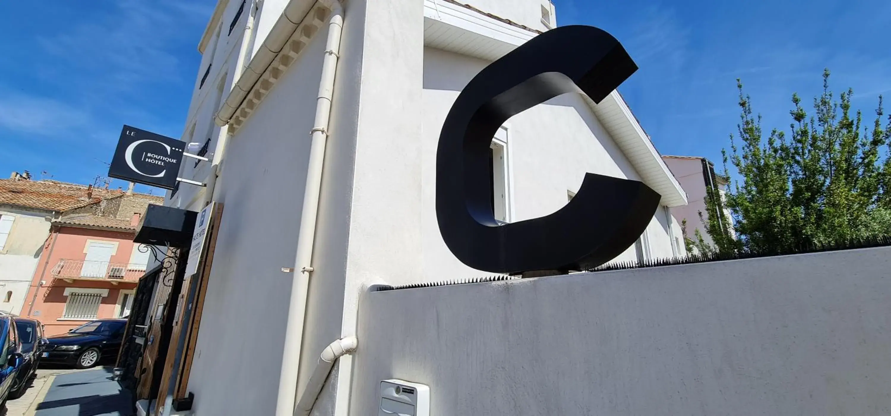 Property building in Hôtel Le C - Boutique Hôtel Property building in Hôtel Le C - Boutique Hôtel