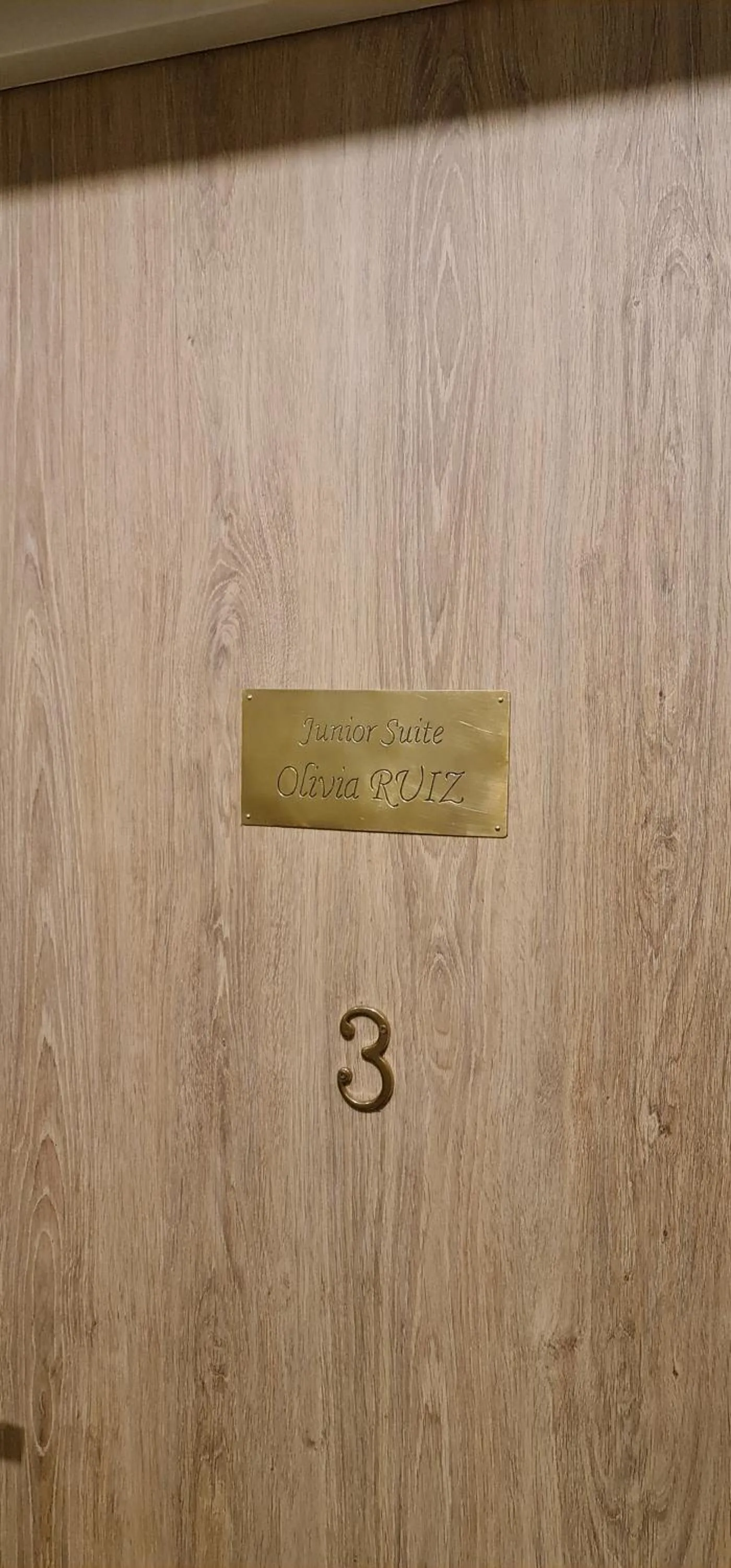 Logo/Certificate/Sign in Hôtel Le C - Boutique Hôtel