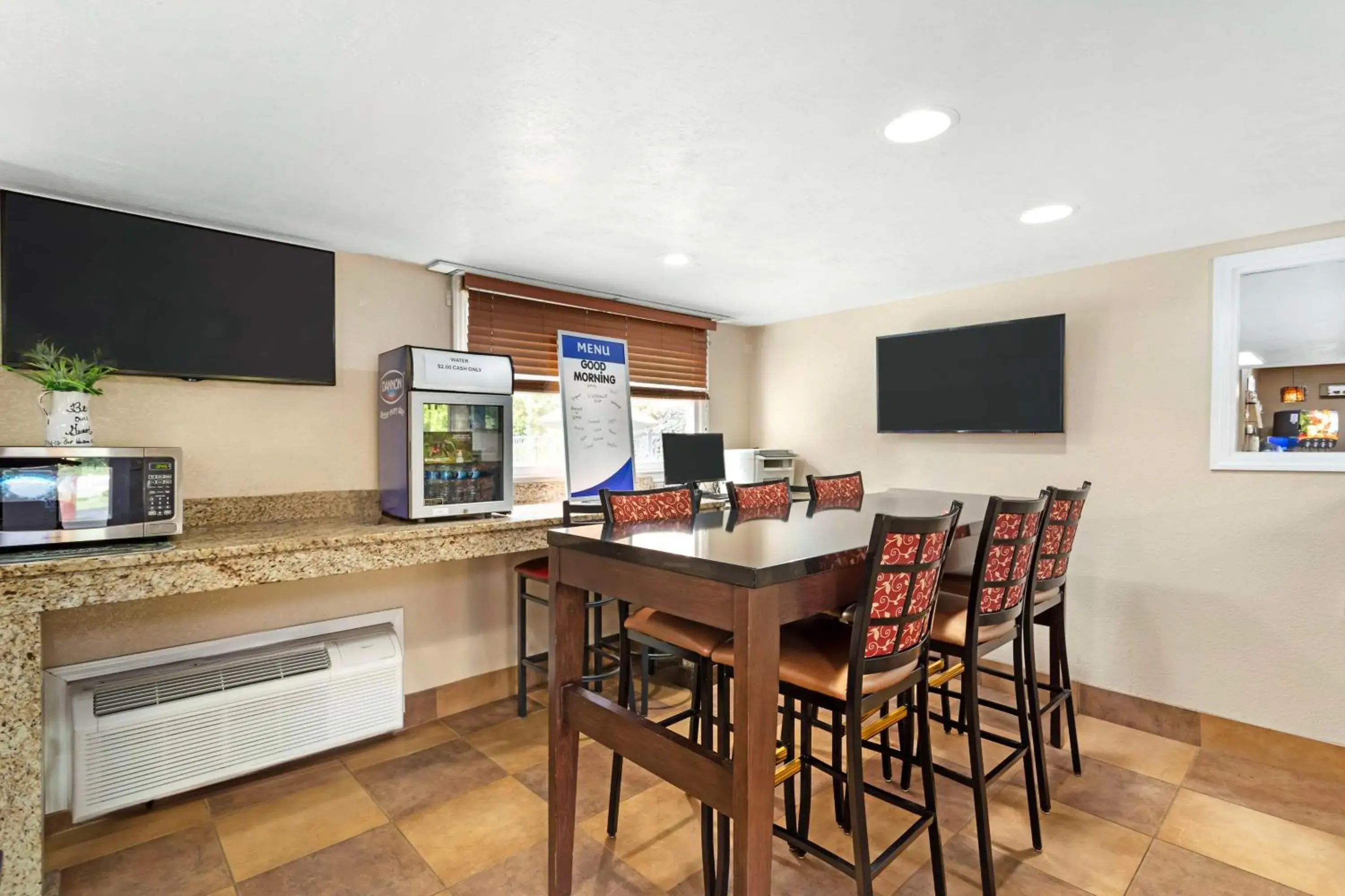 Breakfast in Best Western Mountainbrook Inn Maggie Valley Breakfast in Best Western Mountainbrook Inn Maggie Valley