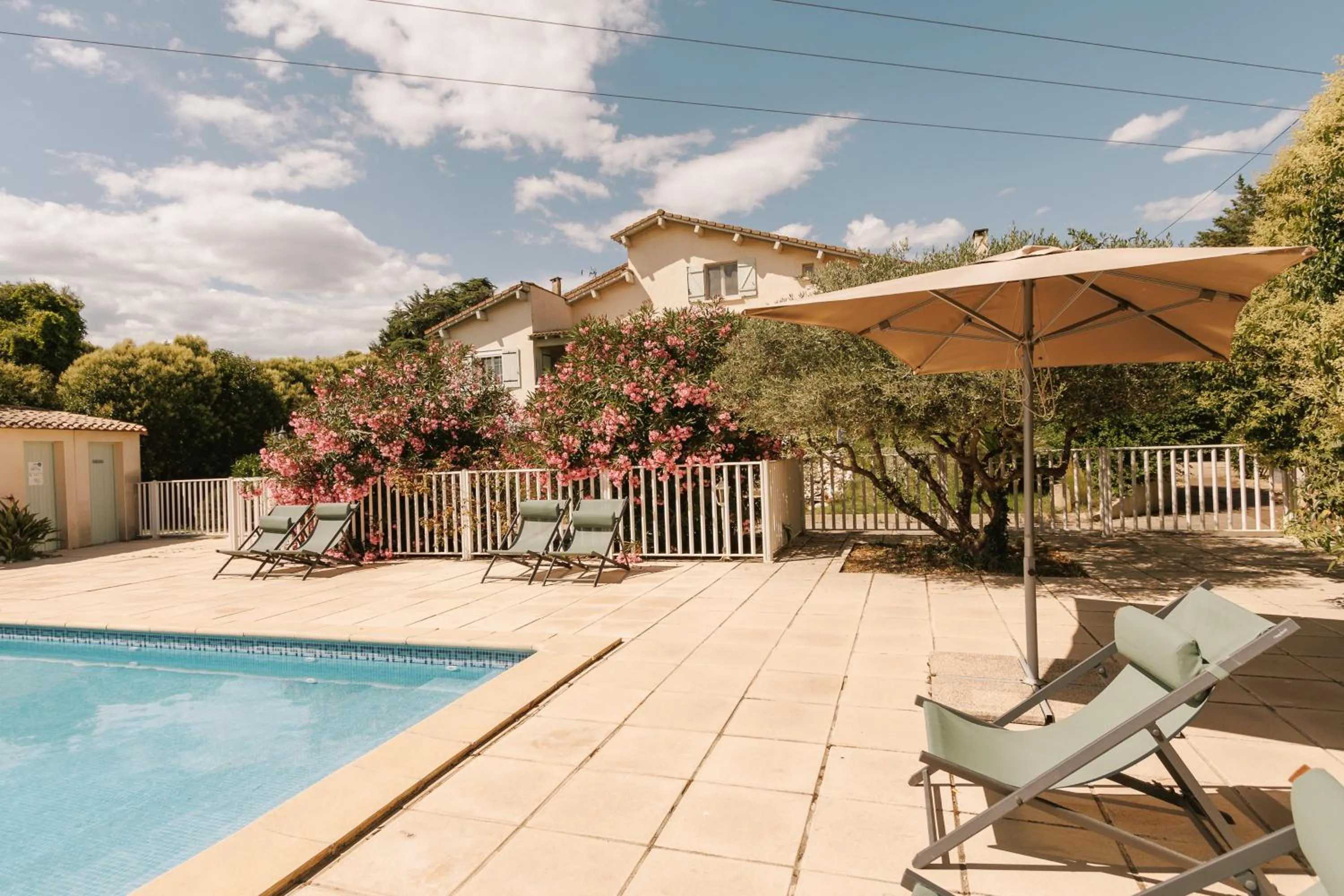 Property building in Mas Saint-Ange