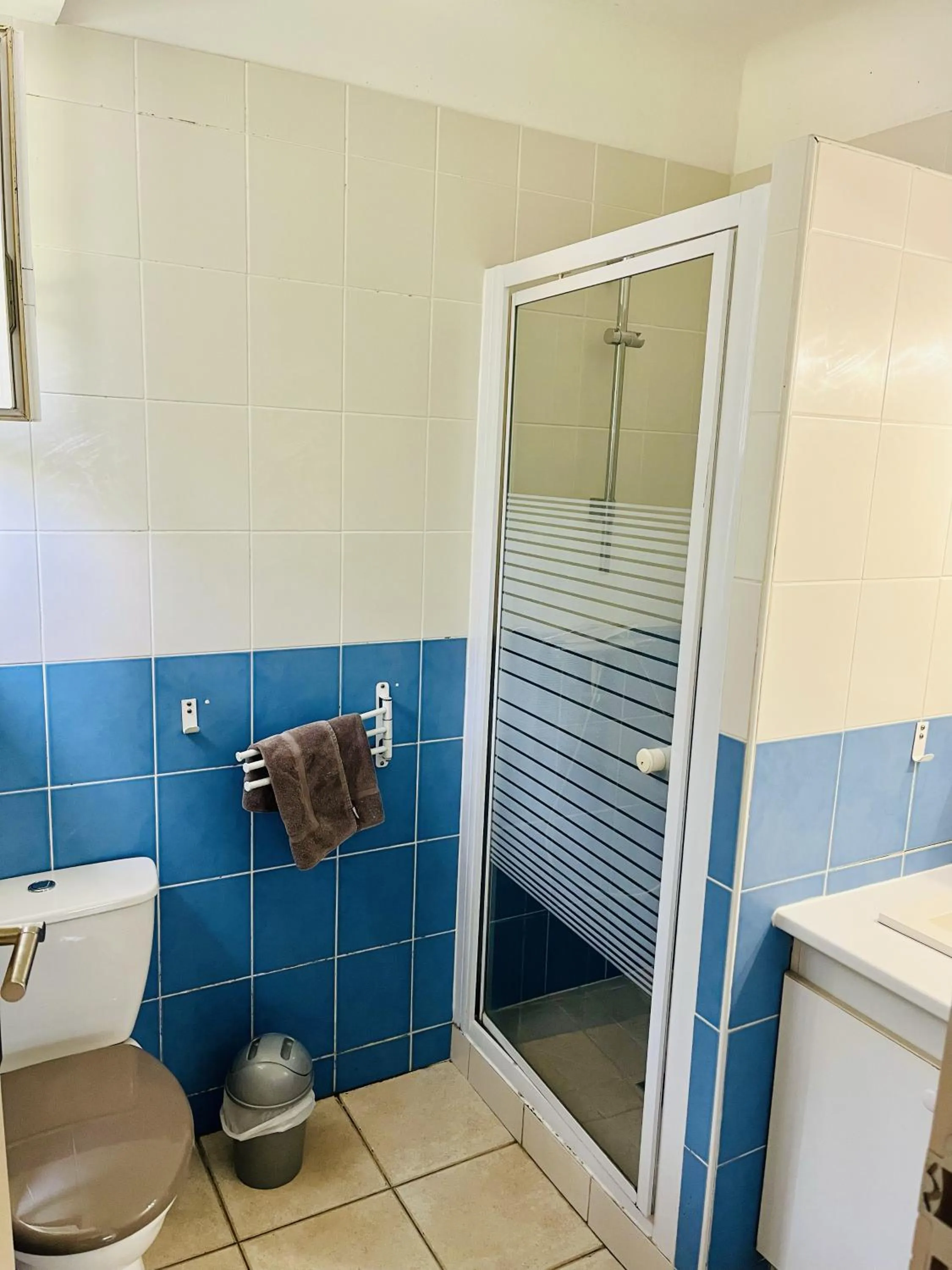 Shower in Mas Saint-Ange