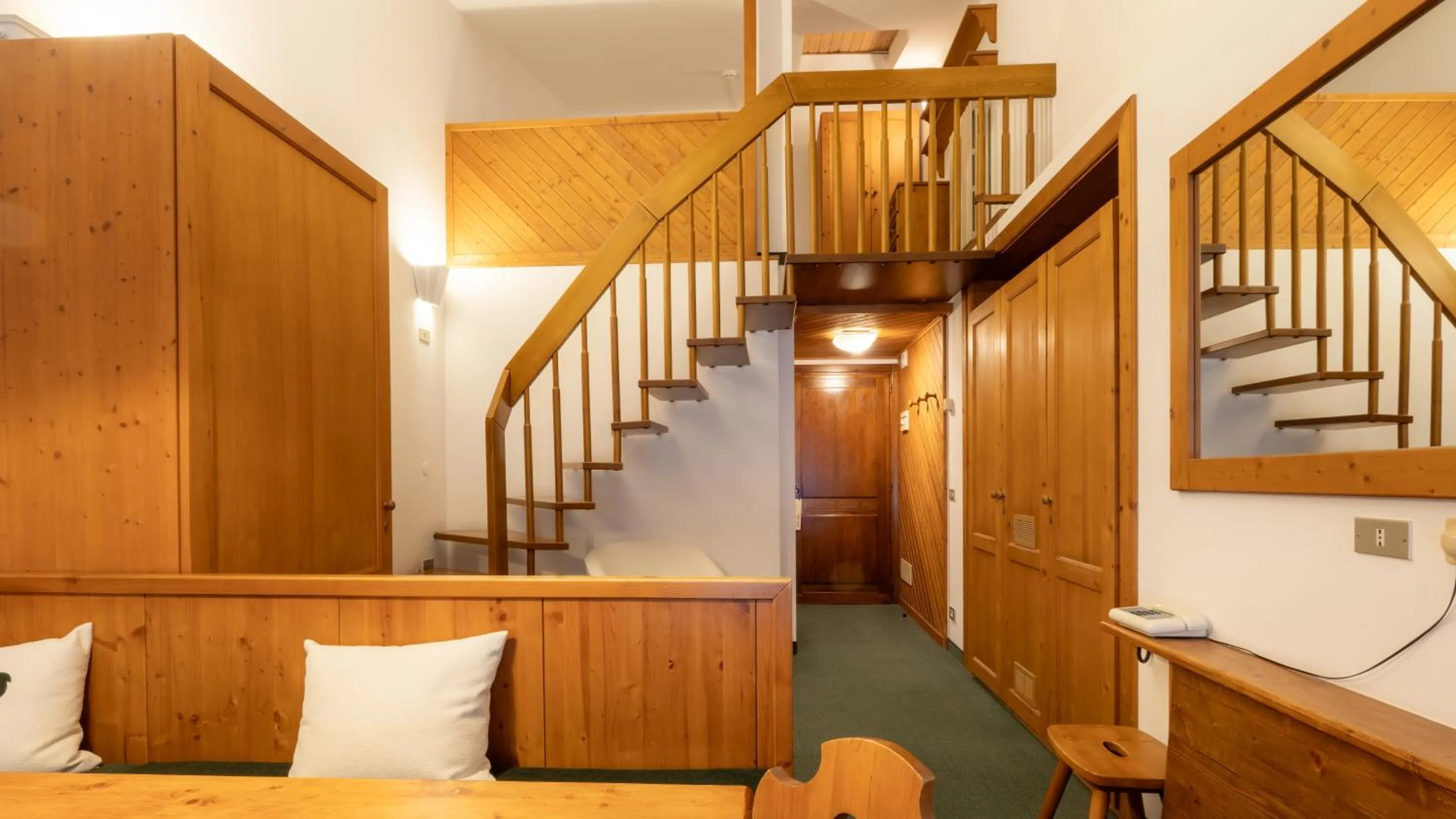 Photo of the whole room in Hotel Cristallino d'Ampezzo