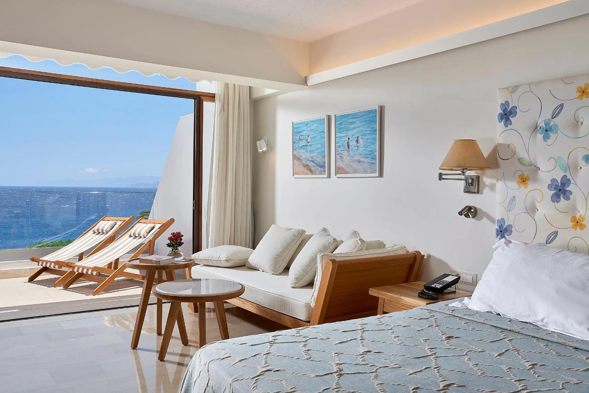 Bedroom, Bed in St. Nicolas Bay Resort Hotel & Villas