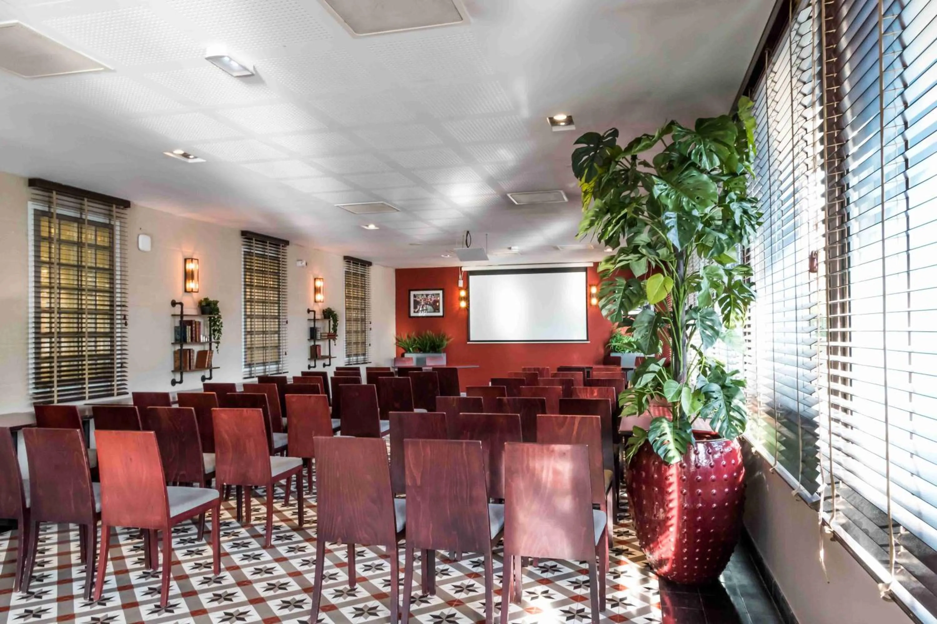 Meeting/conference room in Plessis Parc Hôtel