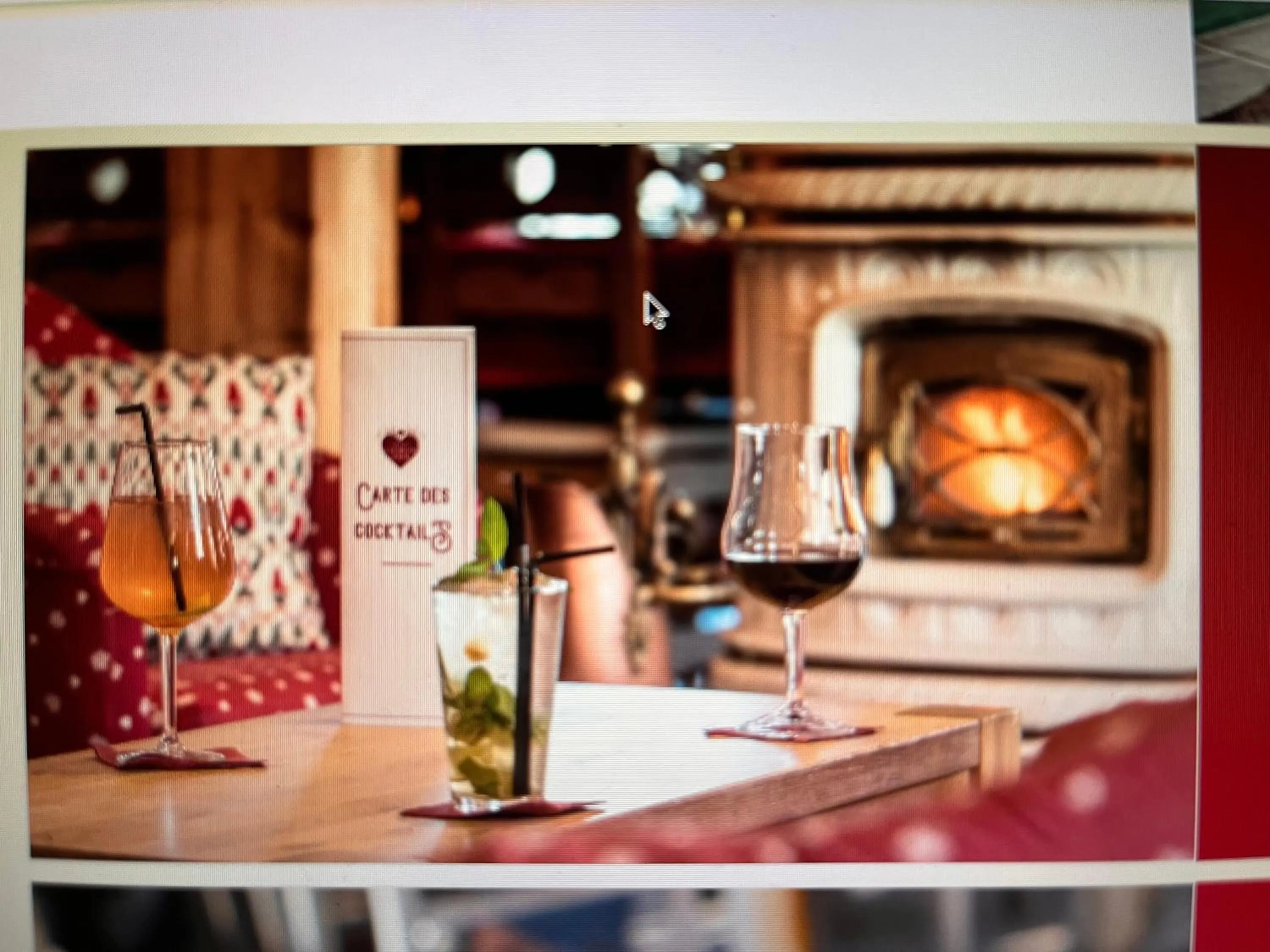 Food and drinks in Hôtel L'Accroche Coeur