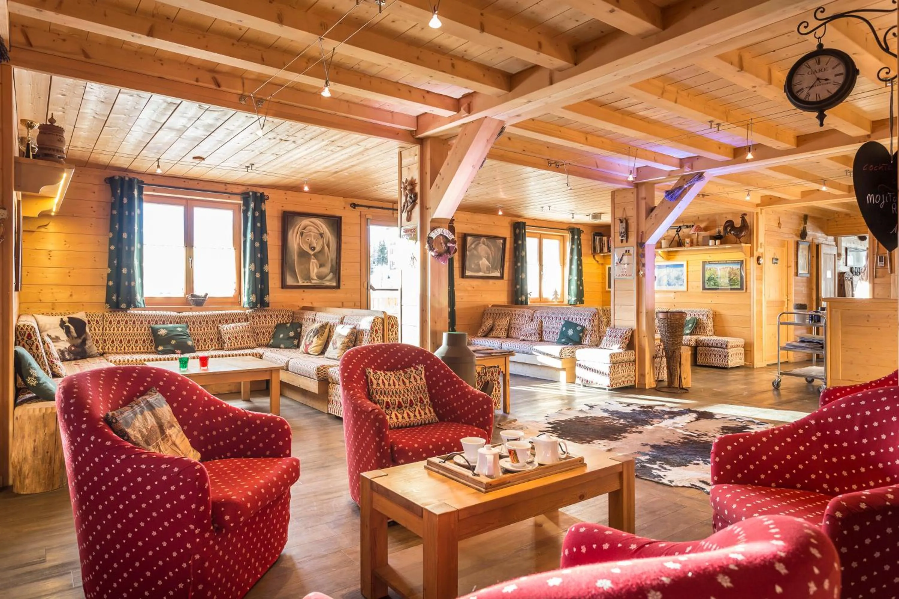 Living room in Hôtel L'Accroche Coeur