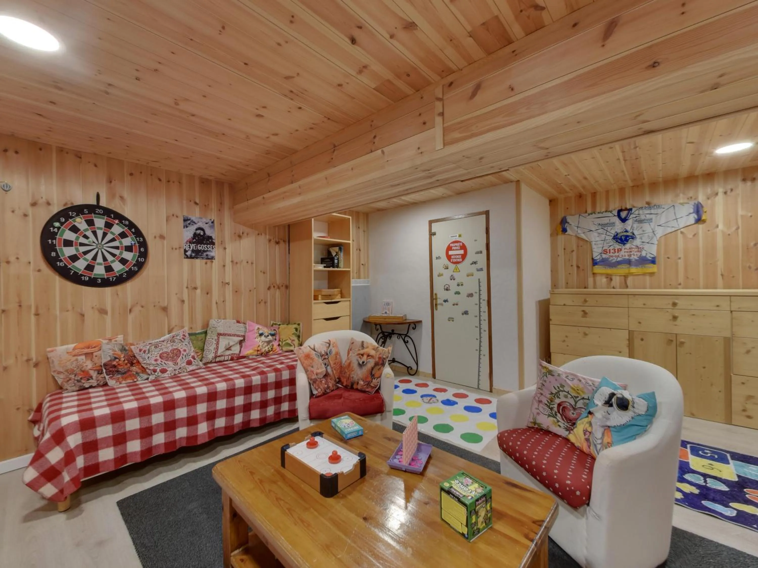 Game Room, Bed in Hôtel L'Accroche Coeur