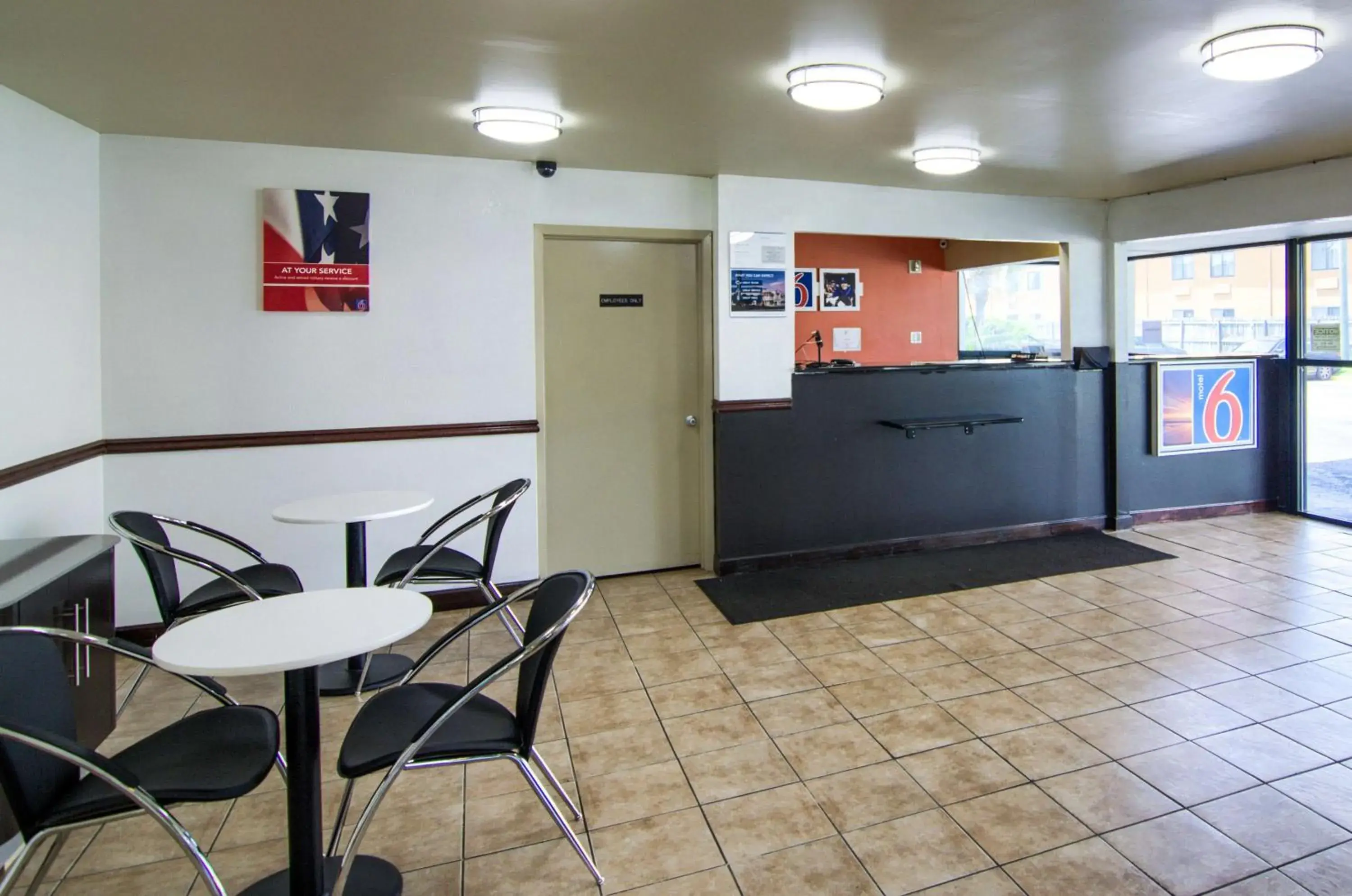 Lobby or reception in Motel 6-Saraland, AL Lobby or reception in Motel 6-Saraland, AL