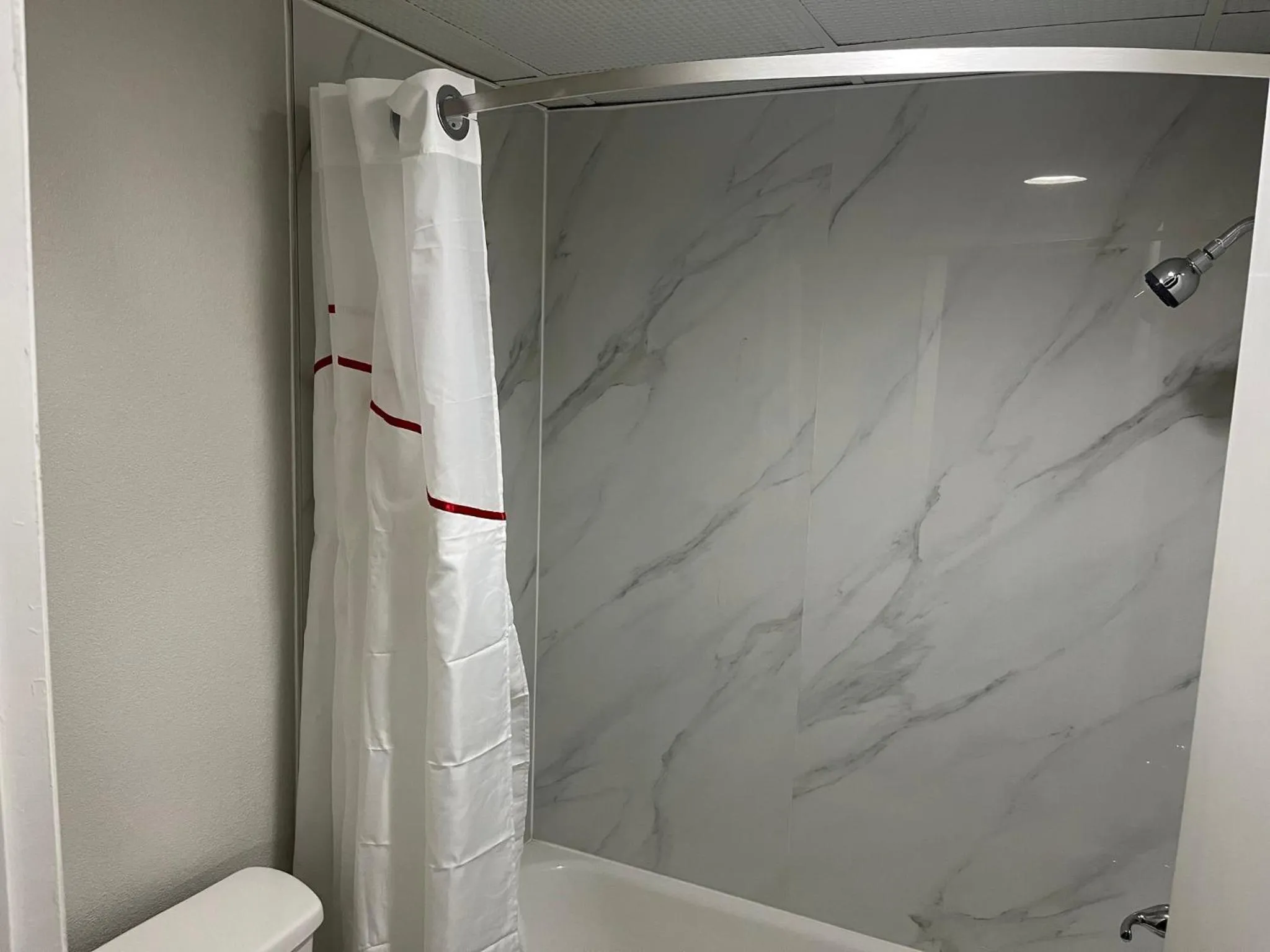 Bathroom in Red Roof Inn Rockingham