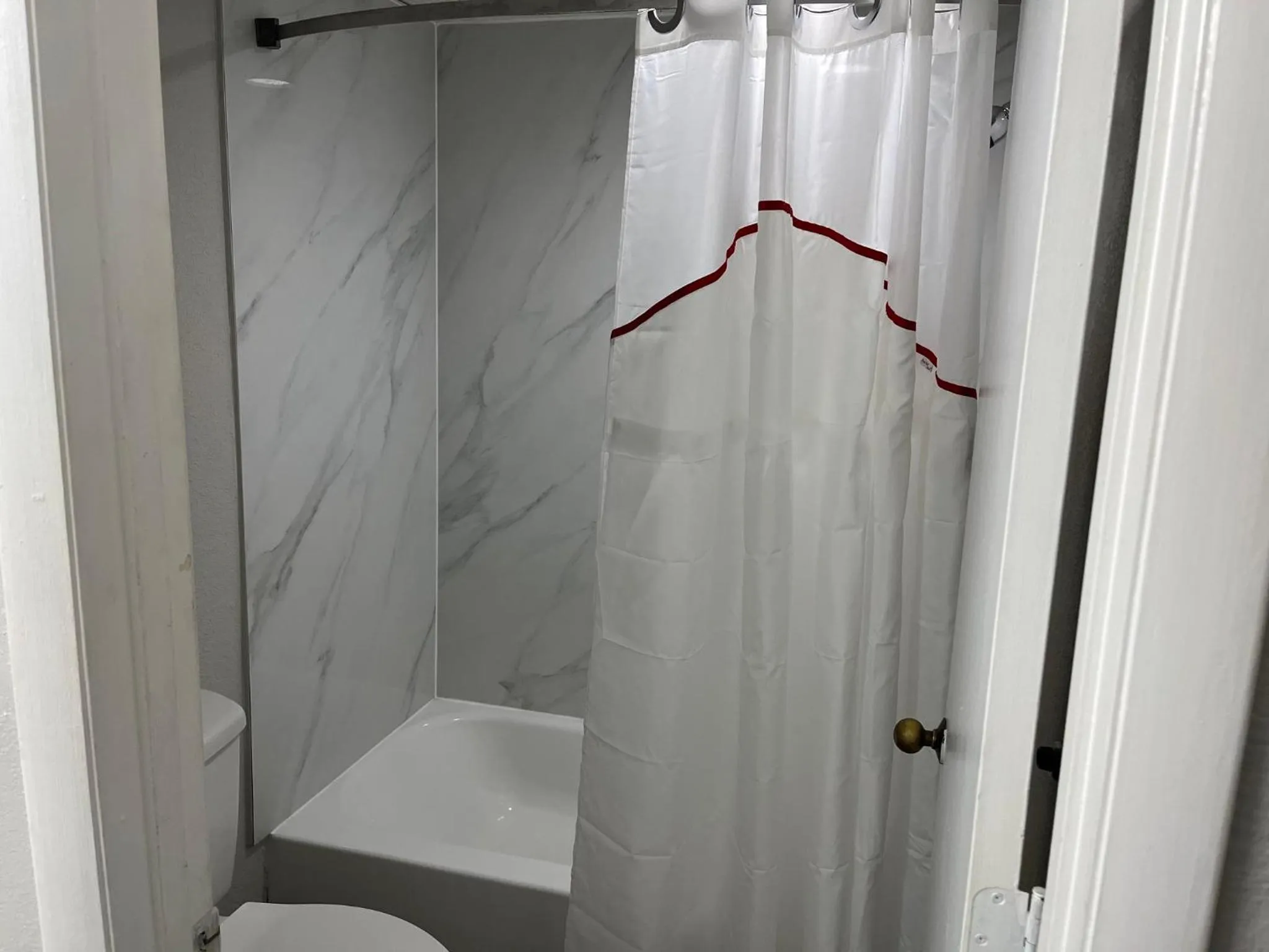 Bathroom in Red Roof Inn Rockingham