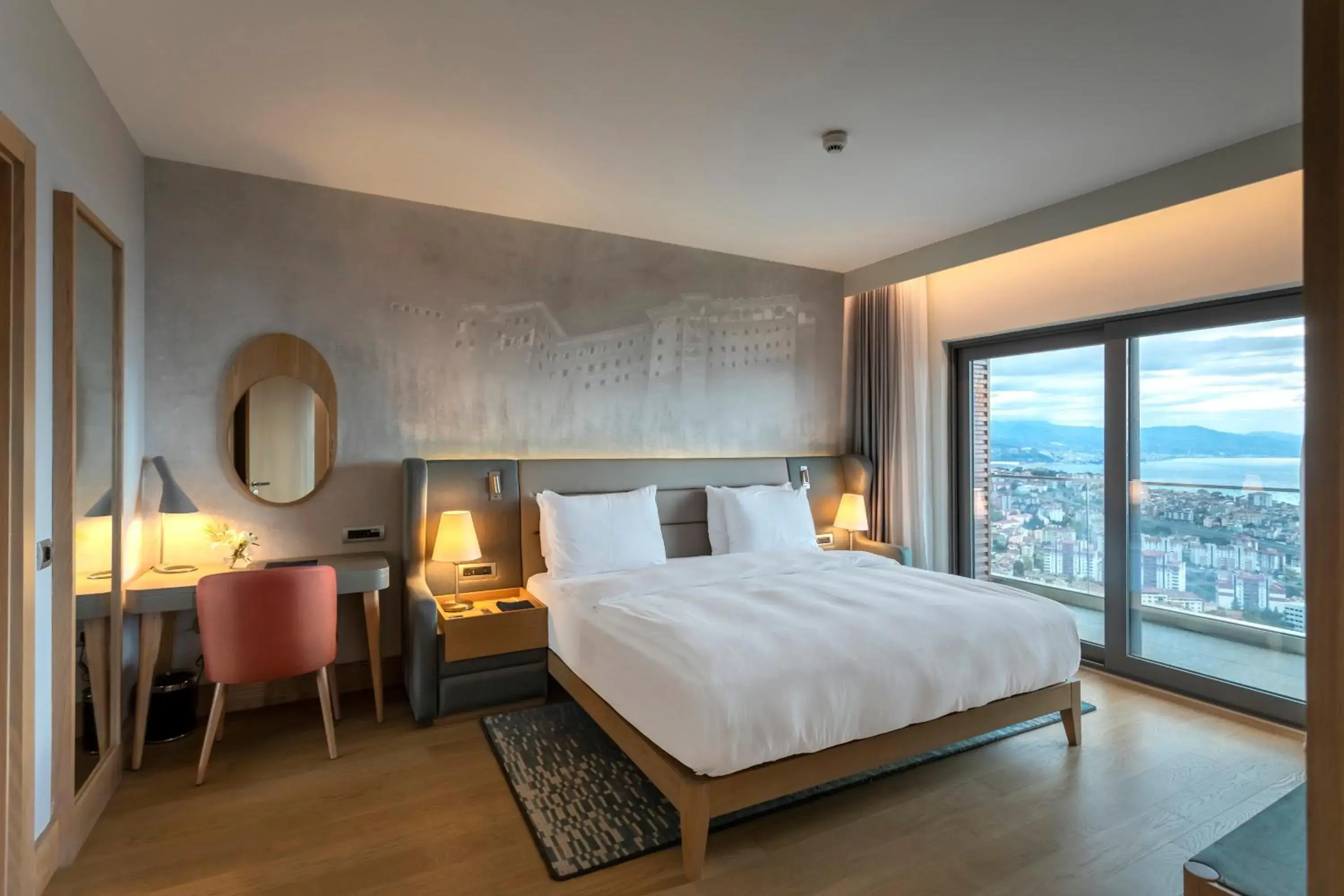 Luxury Suite with Spa Bath and Panoramic Sea View in Radisson Blu Hotel Trabzon Luxury Suite with Spa Bath and Panoramic Sea View in Radisson Blu Hotel Trabzon