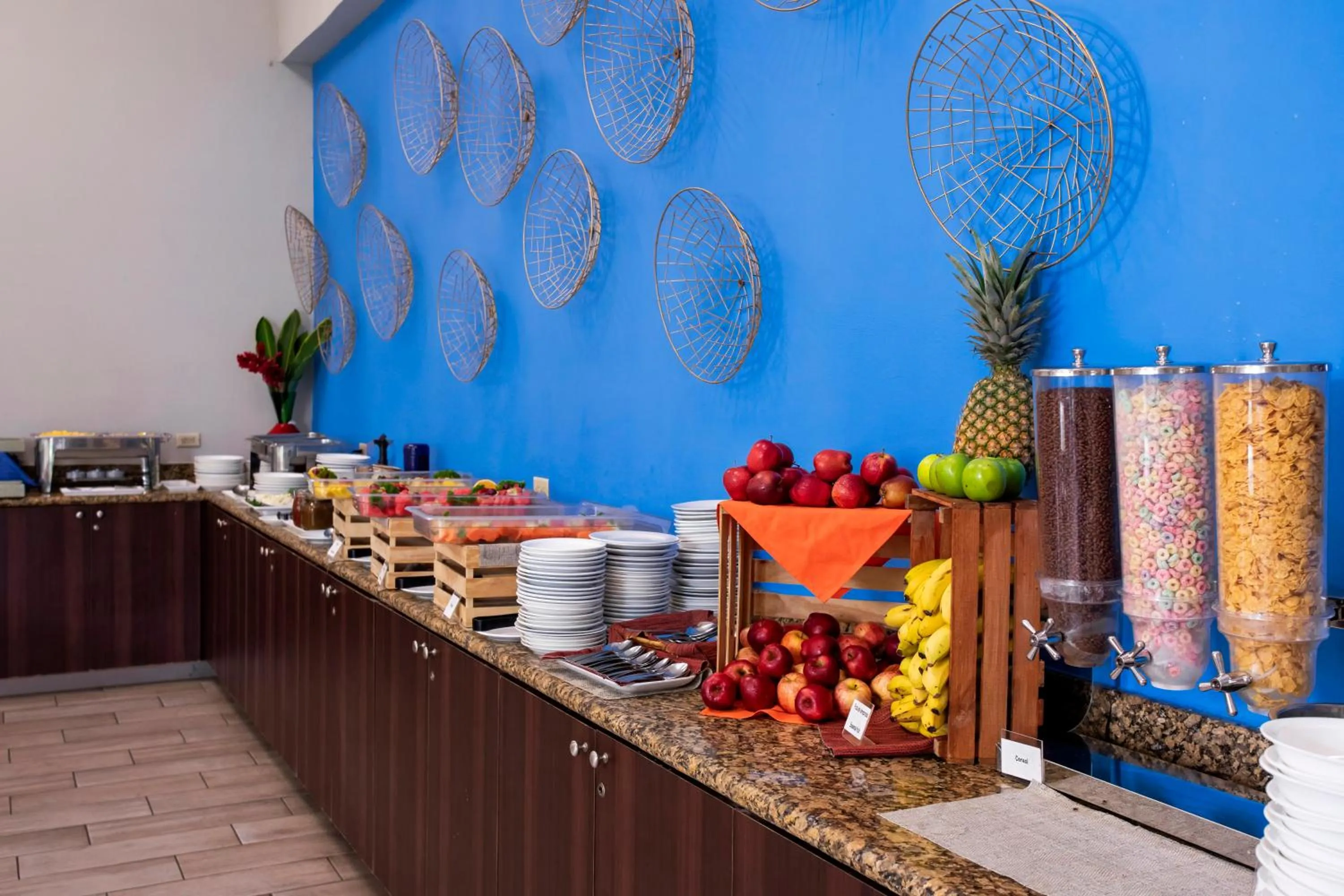 Breakfast in Irazú Hotel & Studios