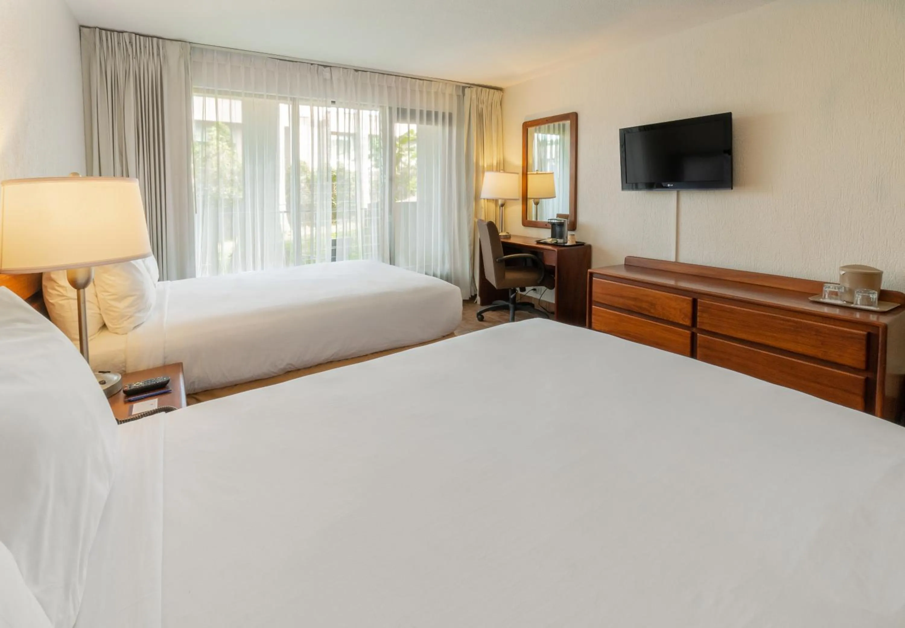 Bedroom, Bed in Irazú Hotel & Studios