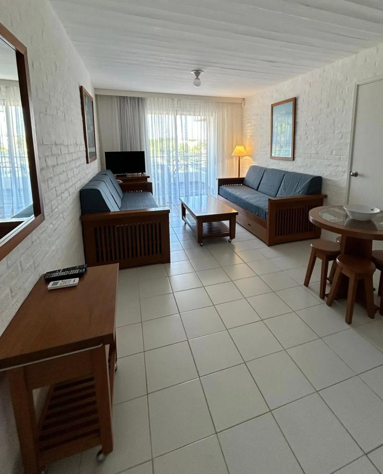 TV and multimedia, Bed in Hotel Las Olas Resort