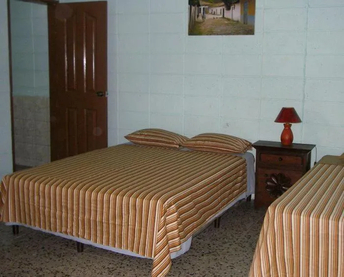 Photo of the whole room, Bed in Guesthouse Dos Molinos B&B