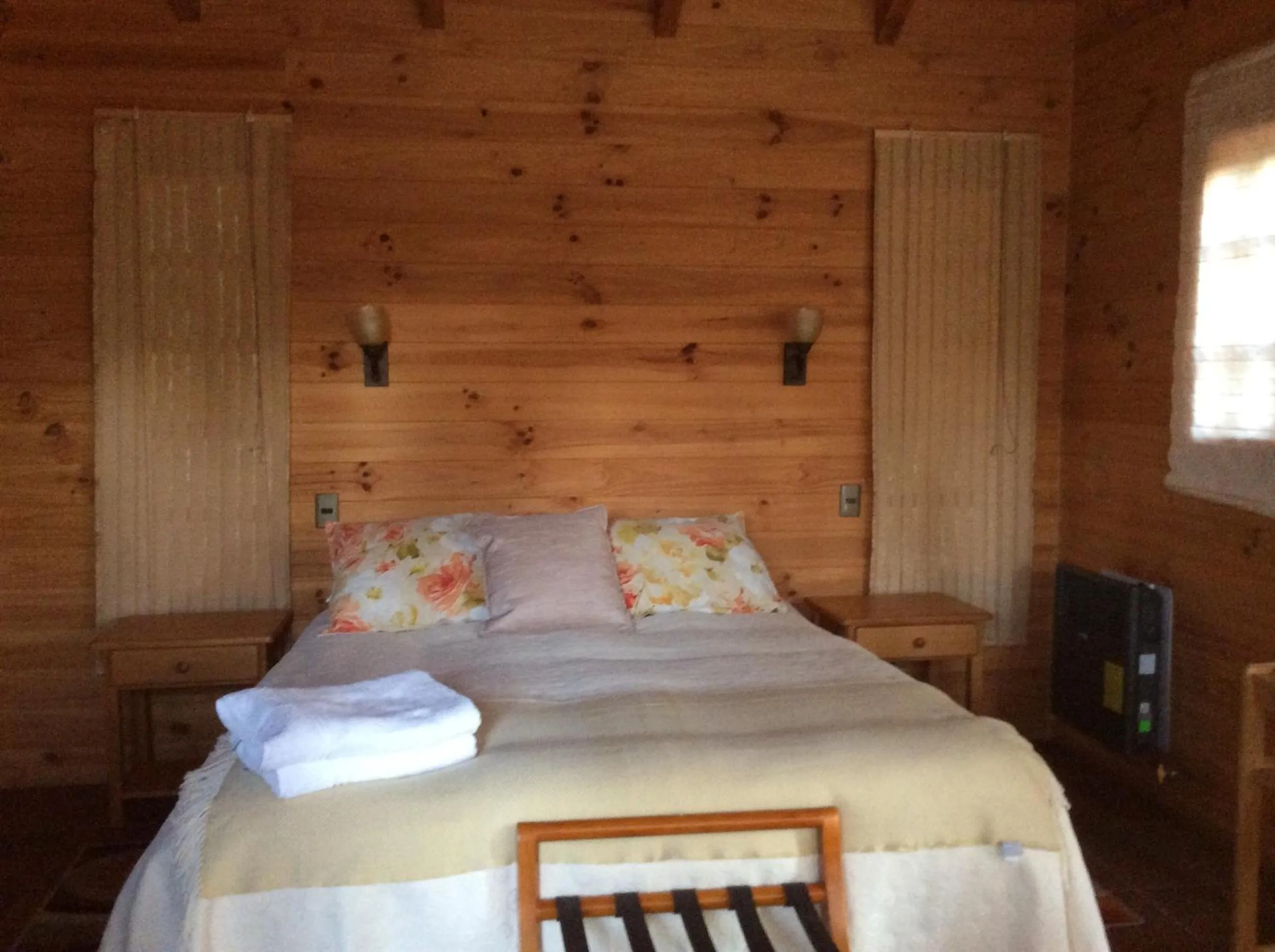 Photo of the whole room, Bed in Cabañas Playa Linda