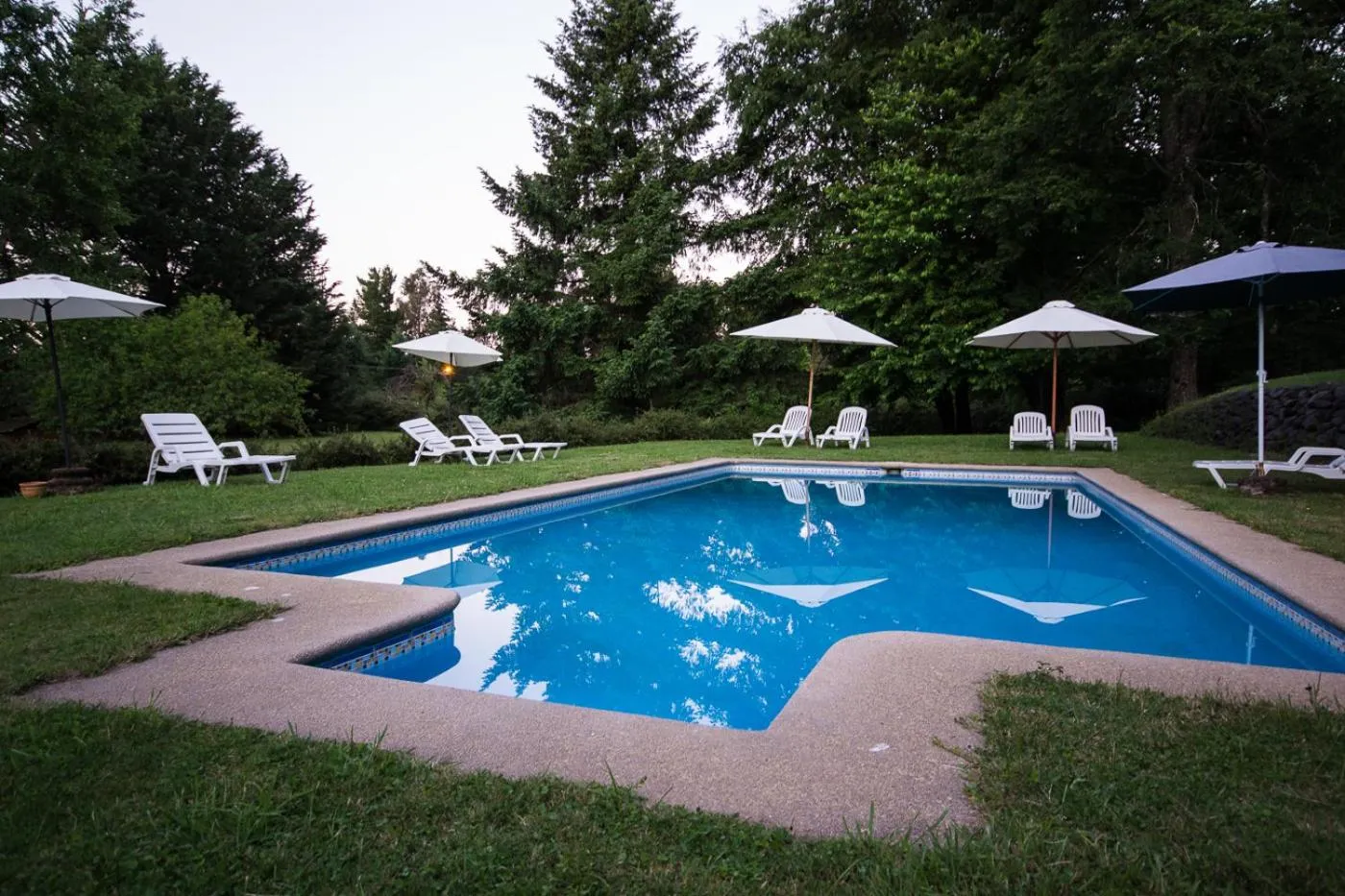 Swimming pool in Cabañas Playa Linda
