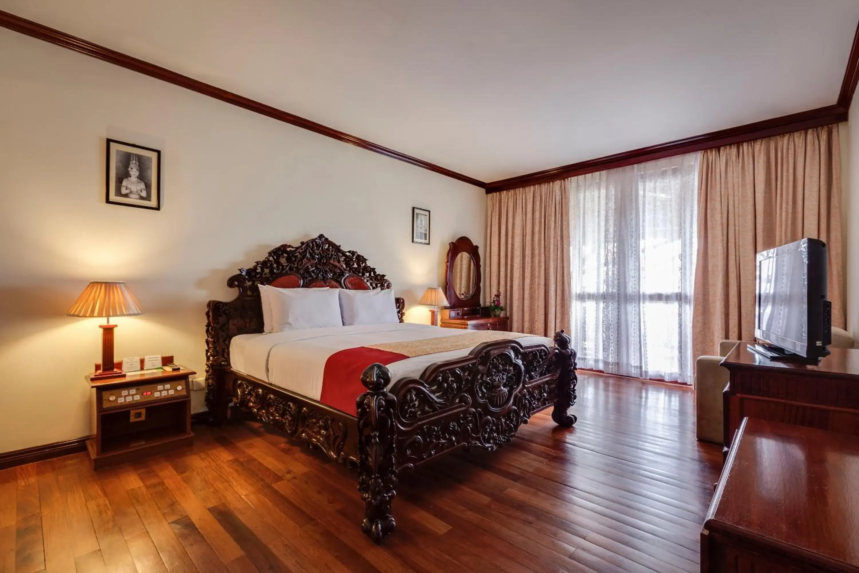 Photo of the whole room, Bed in Angkor Paradise Hotel