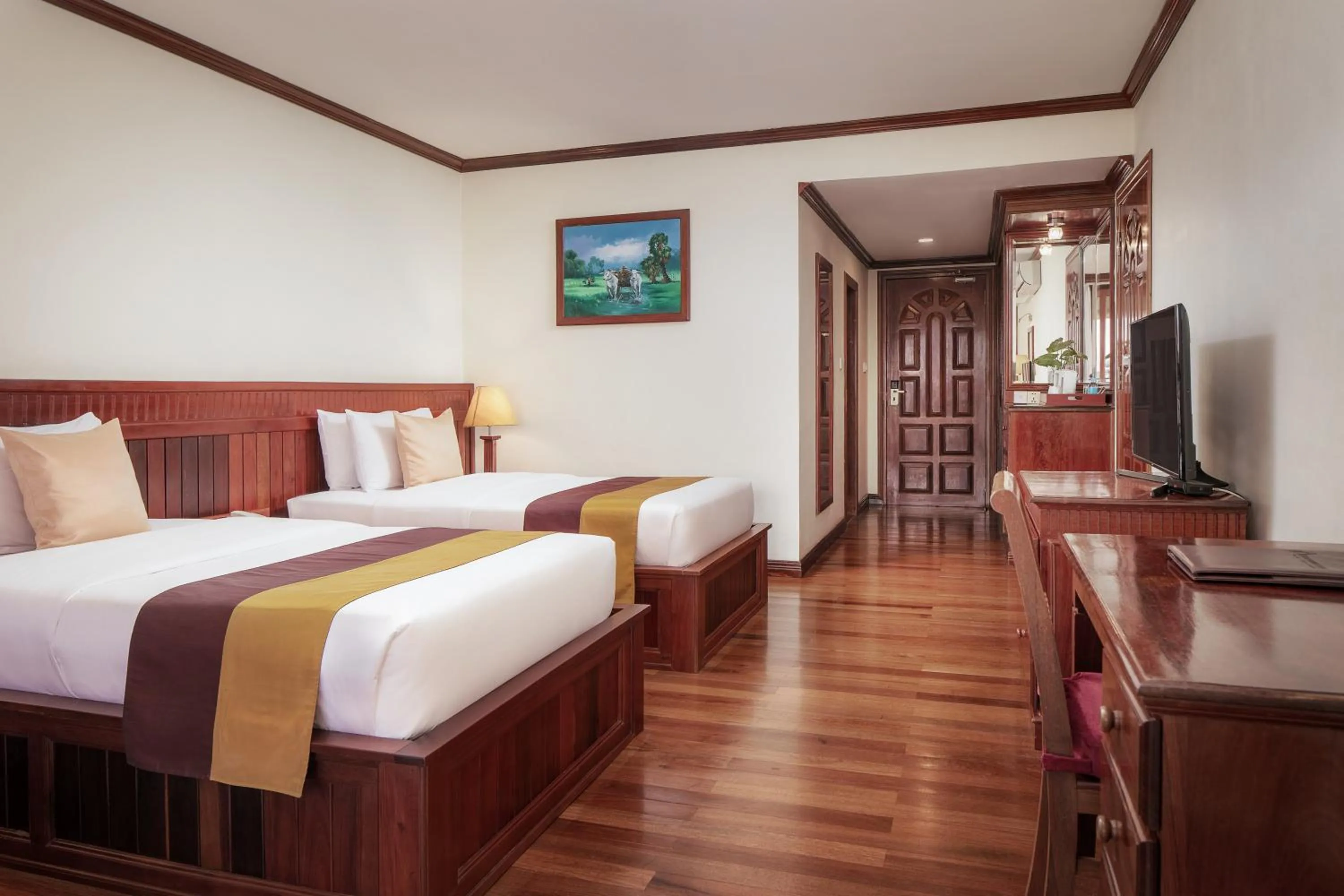 Photo of the whole room, Bed in Angkor Paradise Hotel