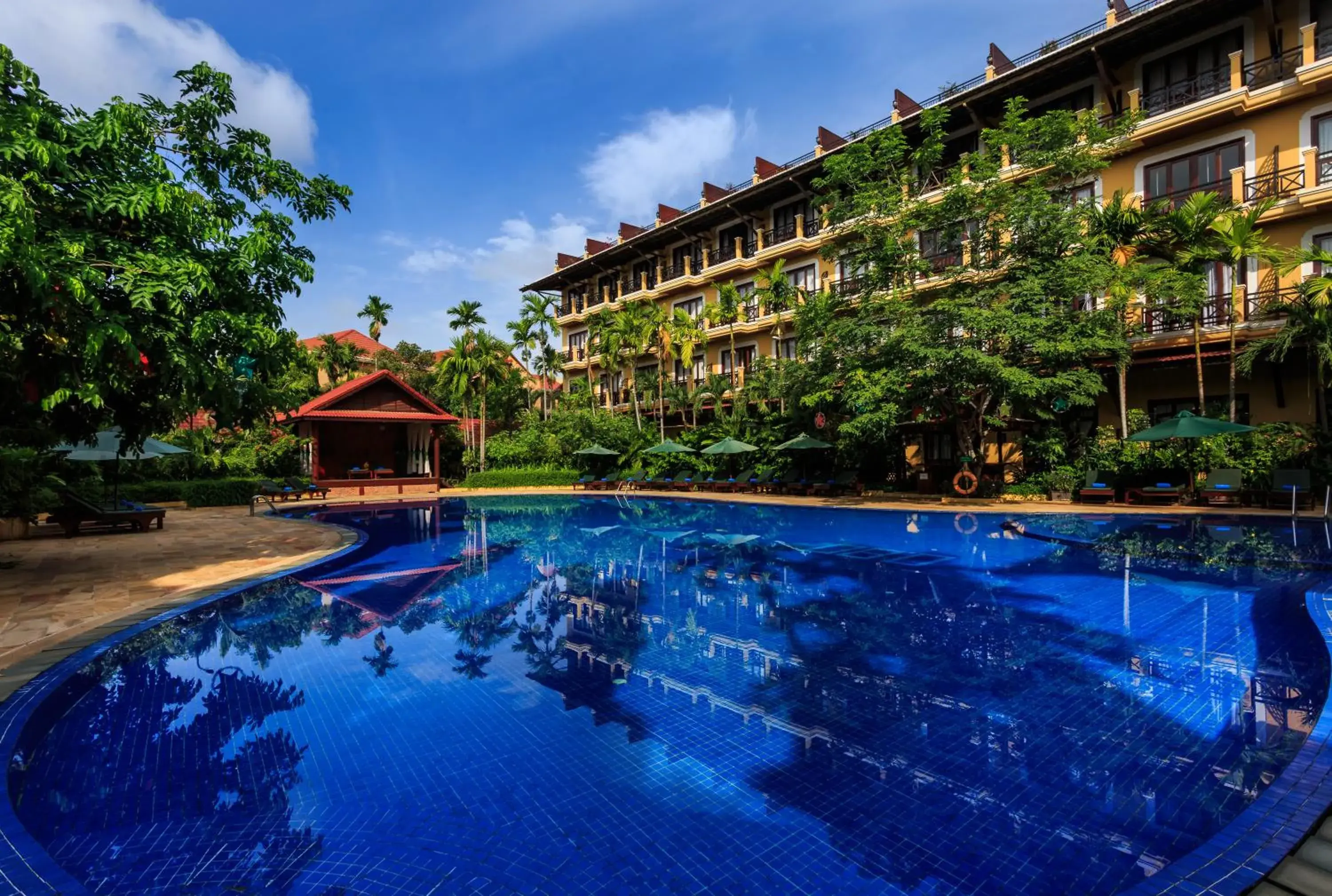 Pool view, Swimming Pool in Angkor Paradise Hotel