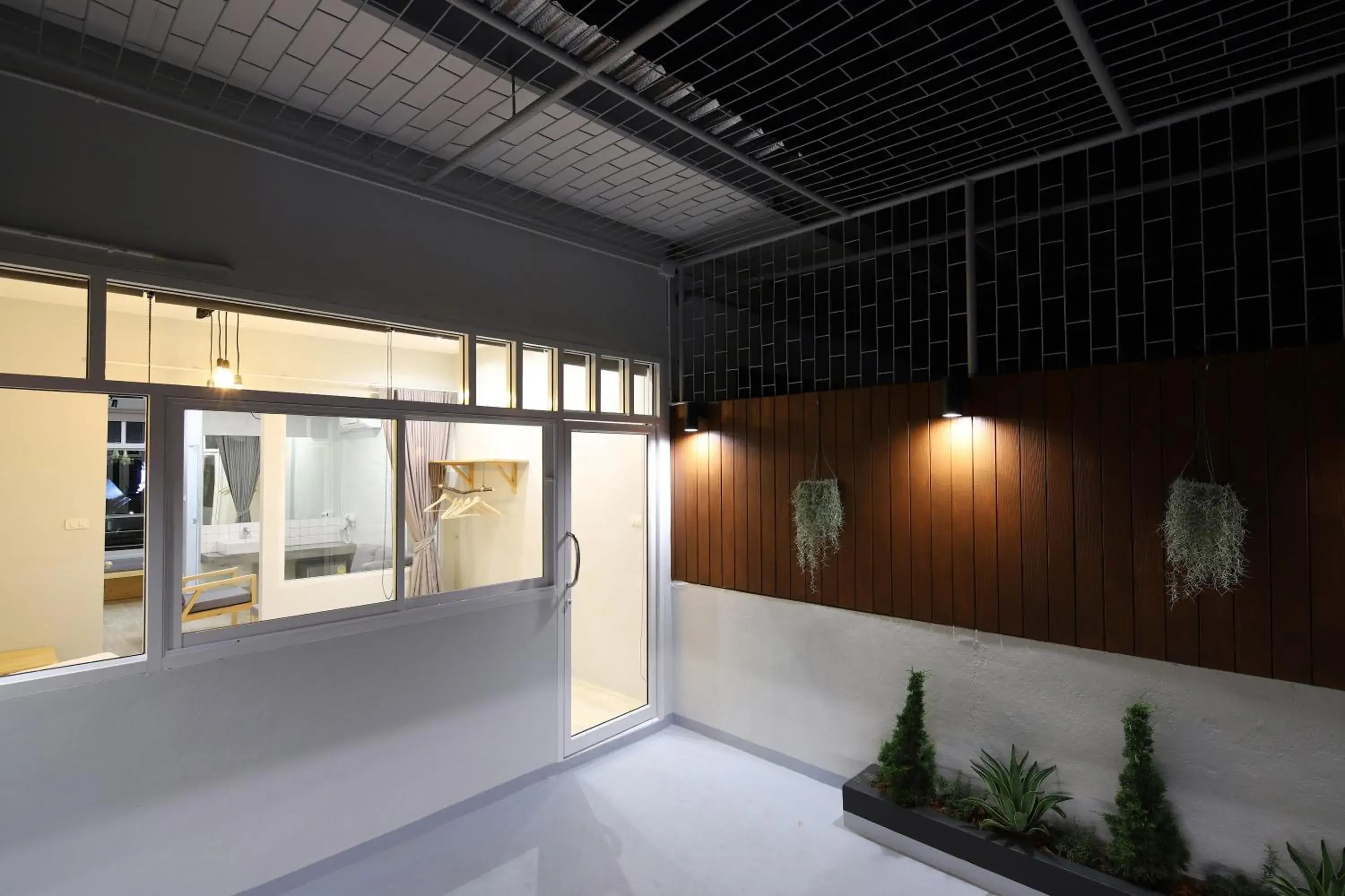 Garden view in Ekanake hostel Garden view in Ekanake hostel