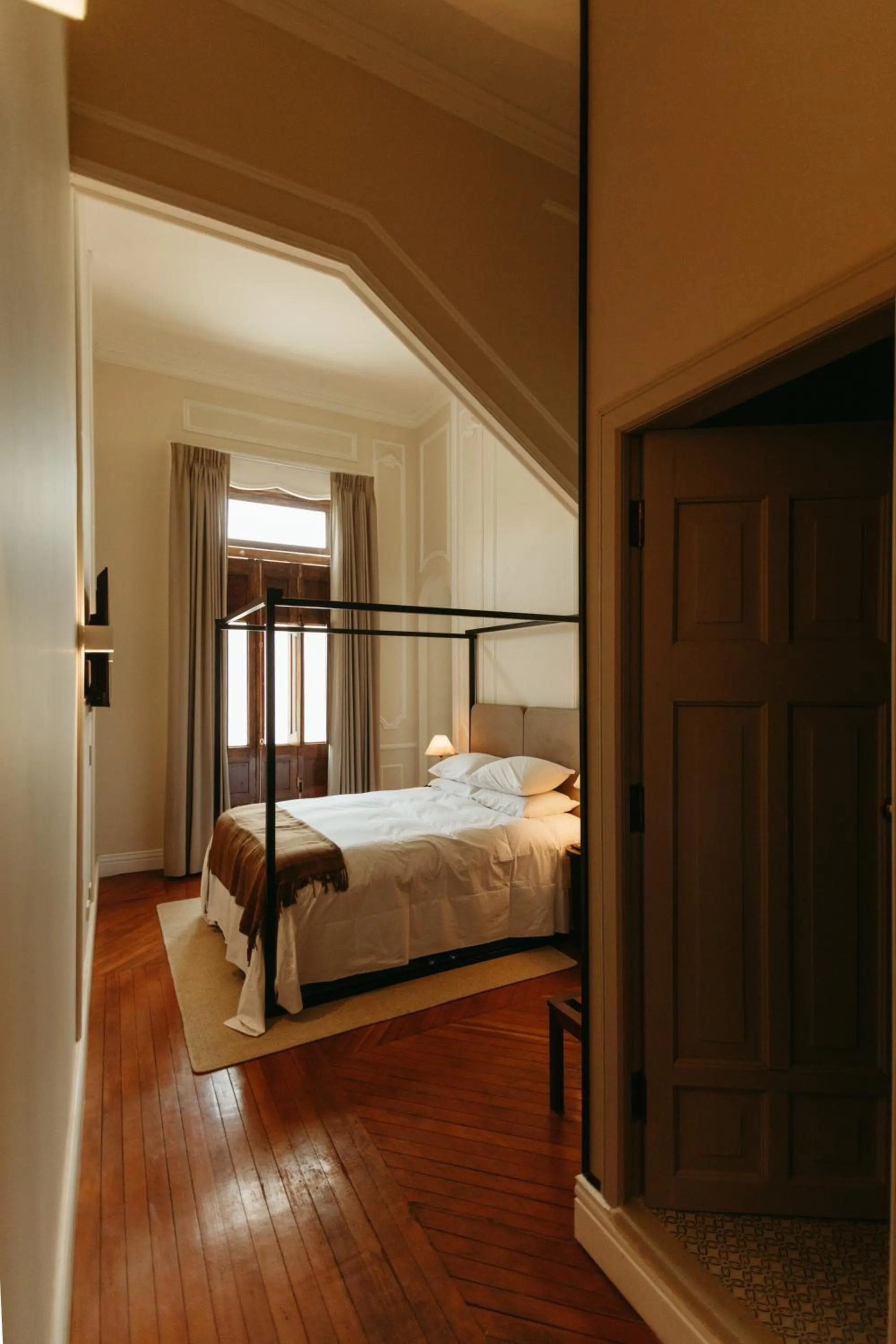 Bedroom, Bed in Plaza Central