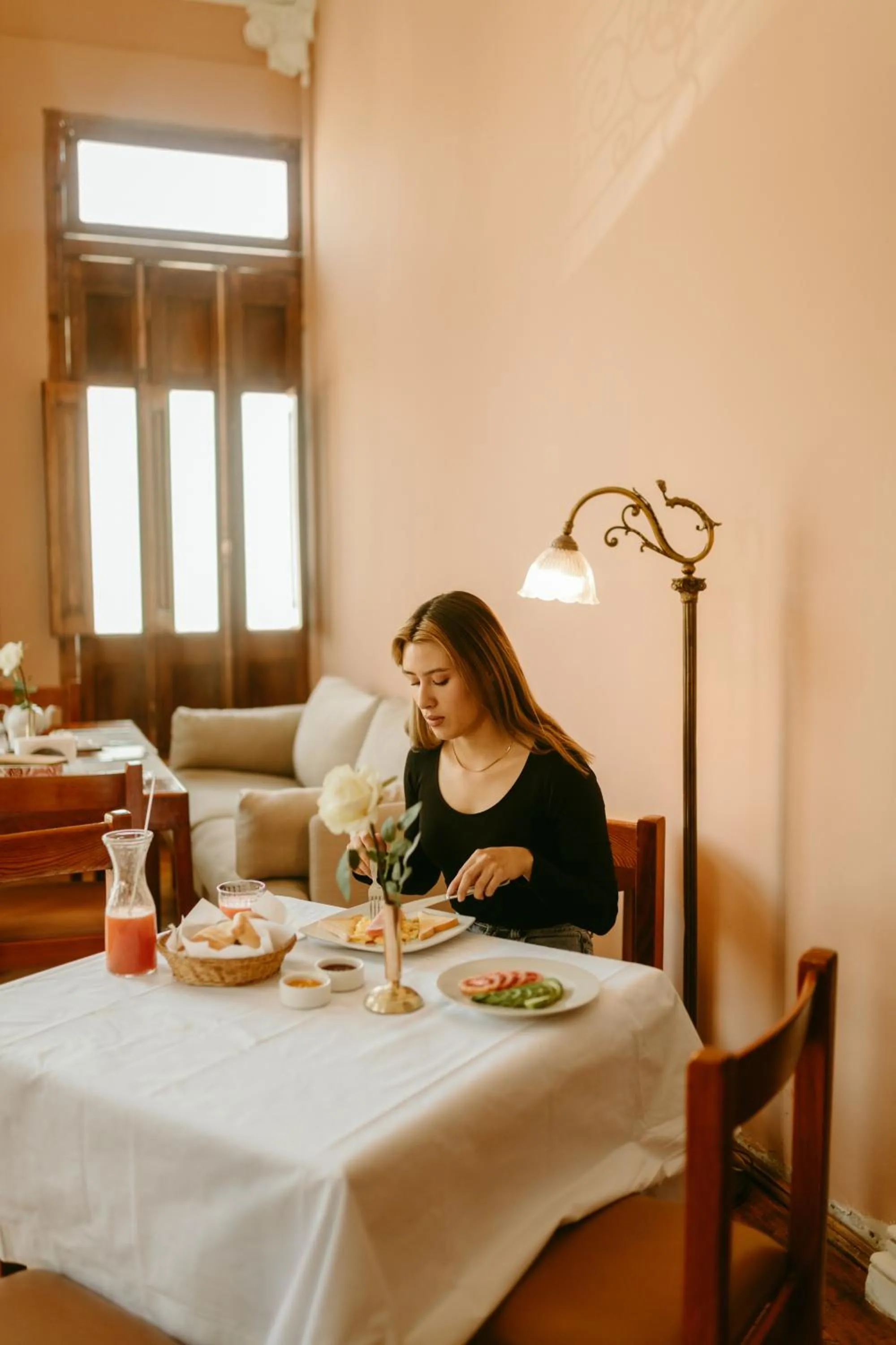 Breakfast in Plaza Central