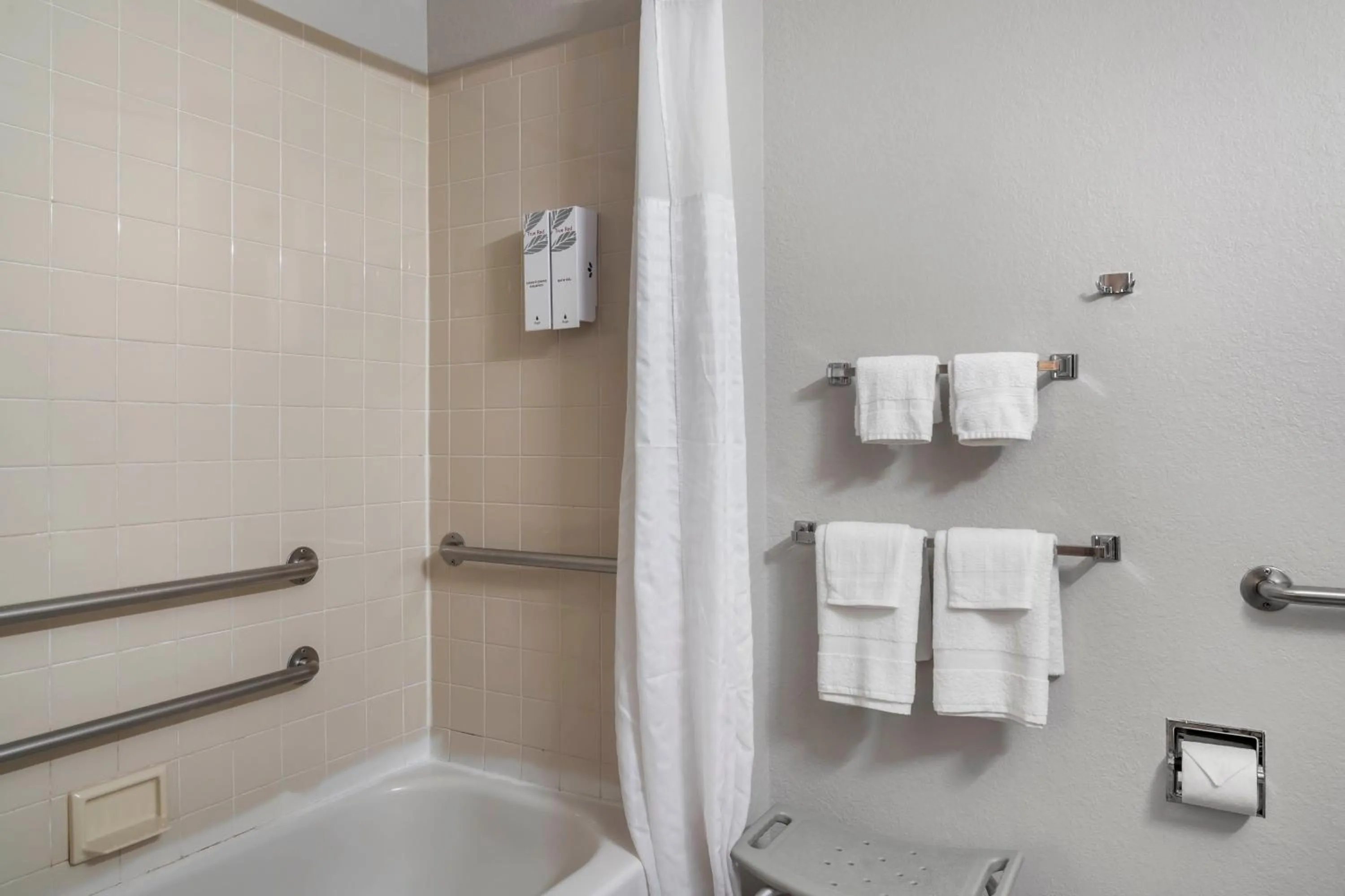 Bathroom in Red Roof Inn Queensbury