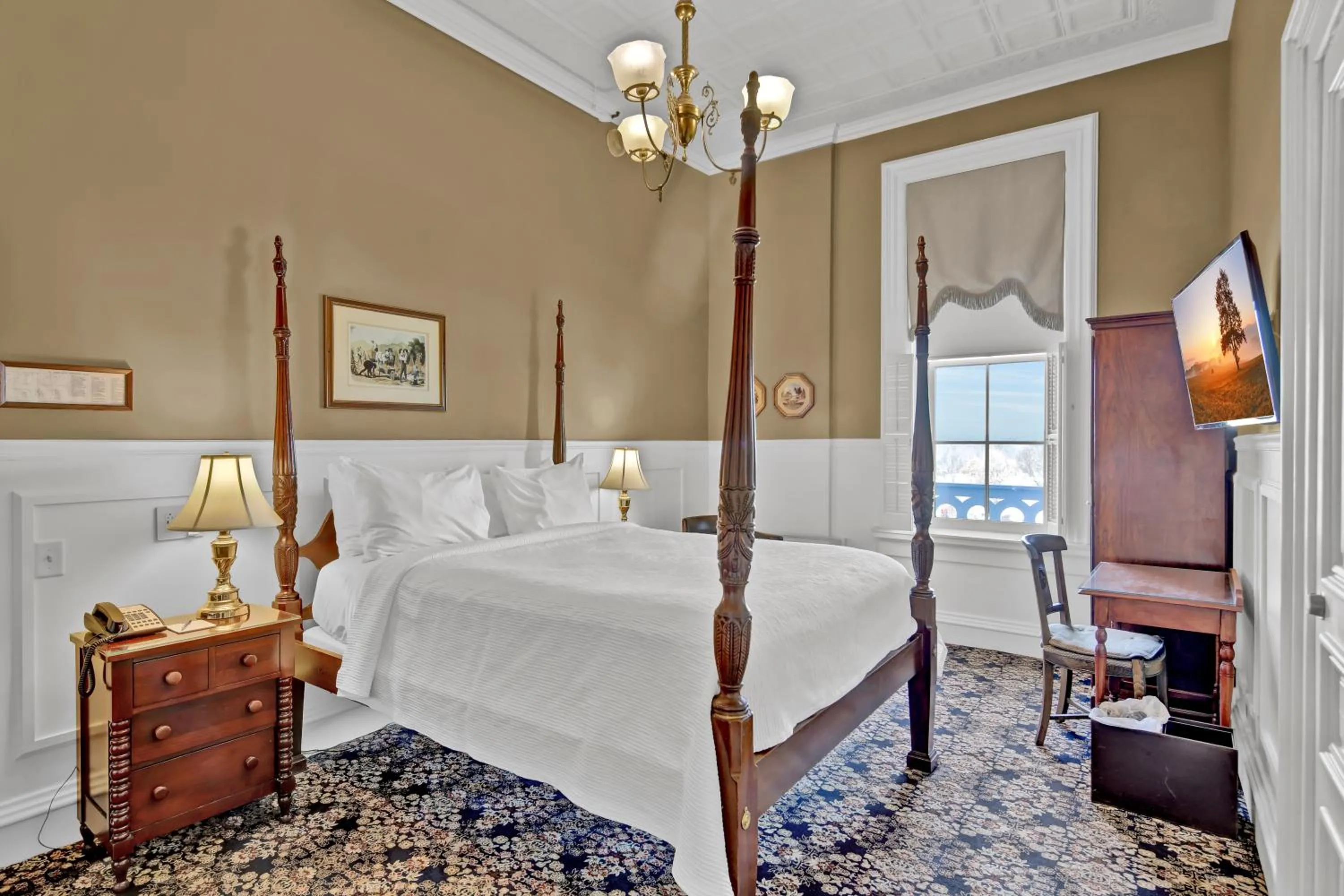 Bedroom, Bed in St James Hotel