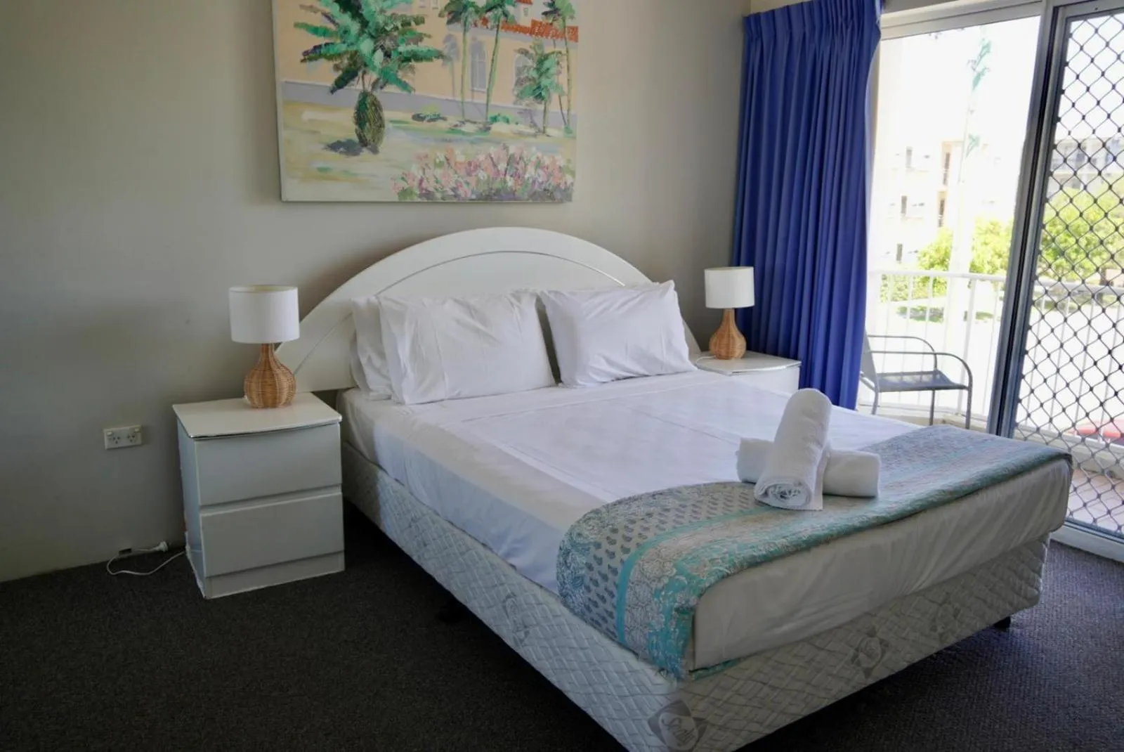 Bed in Pelican Cove Waterfront Apartment