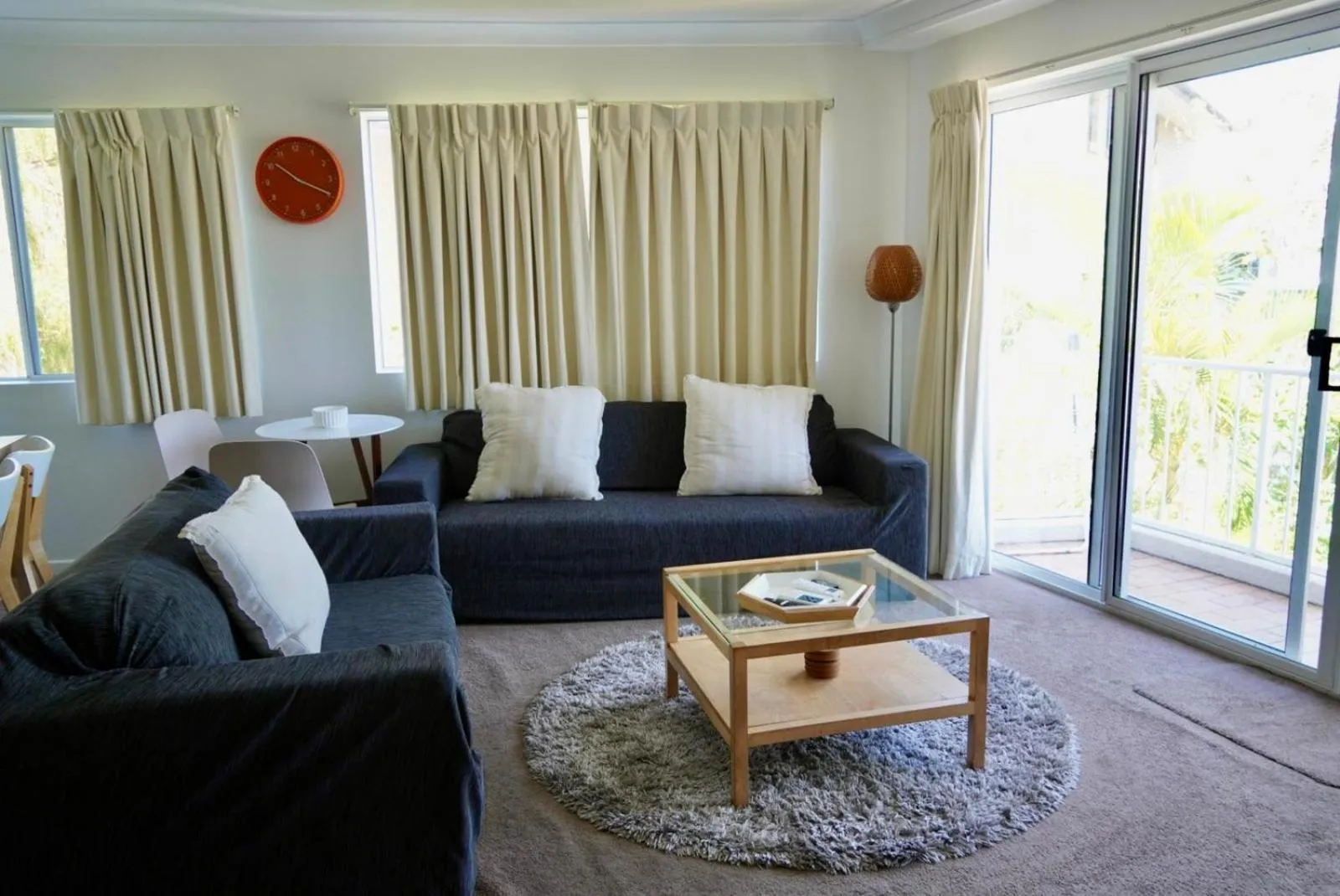 Pelican Cove Waterfront Apartment