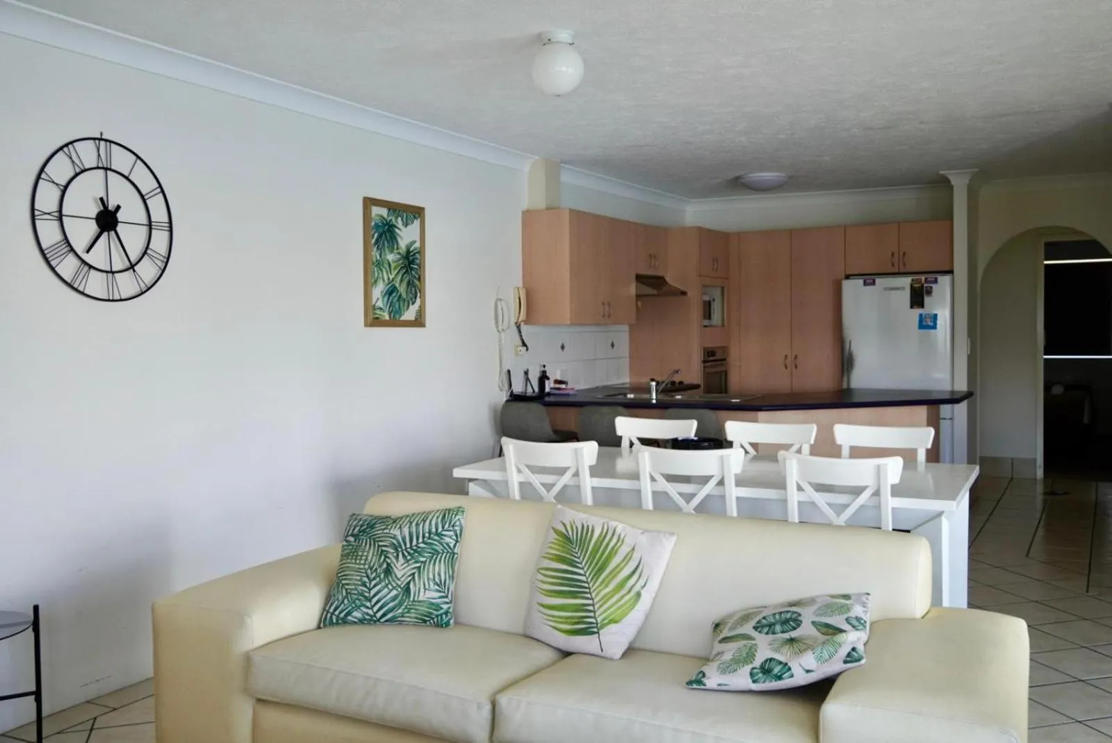 Pelican Cove Waterfront Apartment