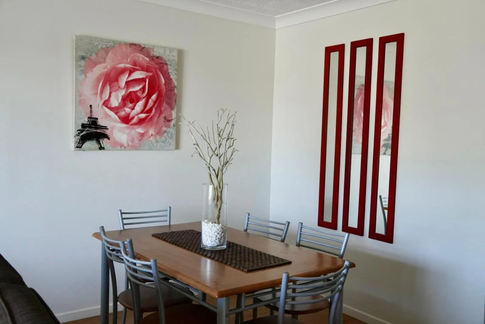 Pelican Cove Waterfront Apartment