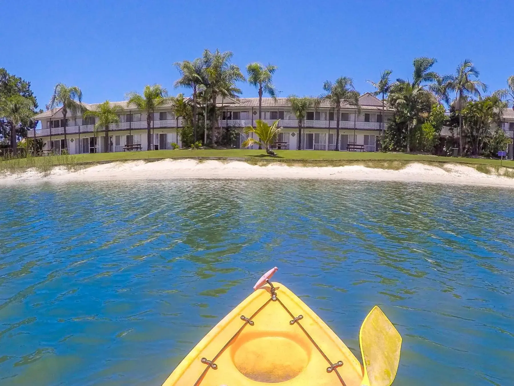 Property building in Bay of Palms Property building in Bay of Palms