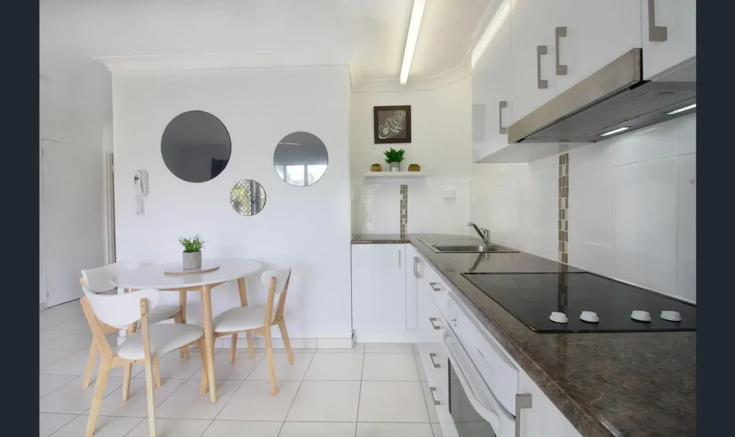 Kitchen or kitchenette in Bay of Palms Kitchen or kitchenette in Bay of Palms