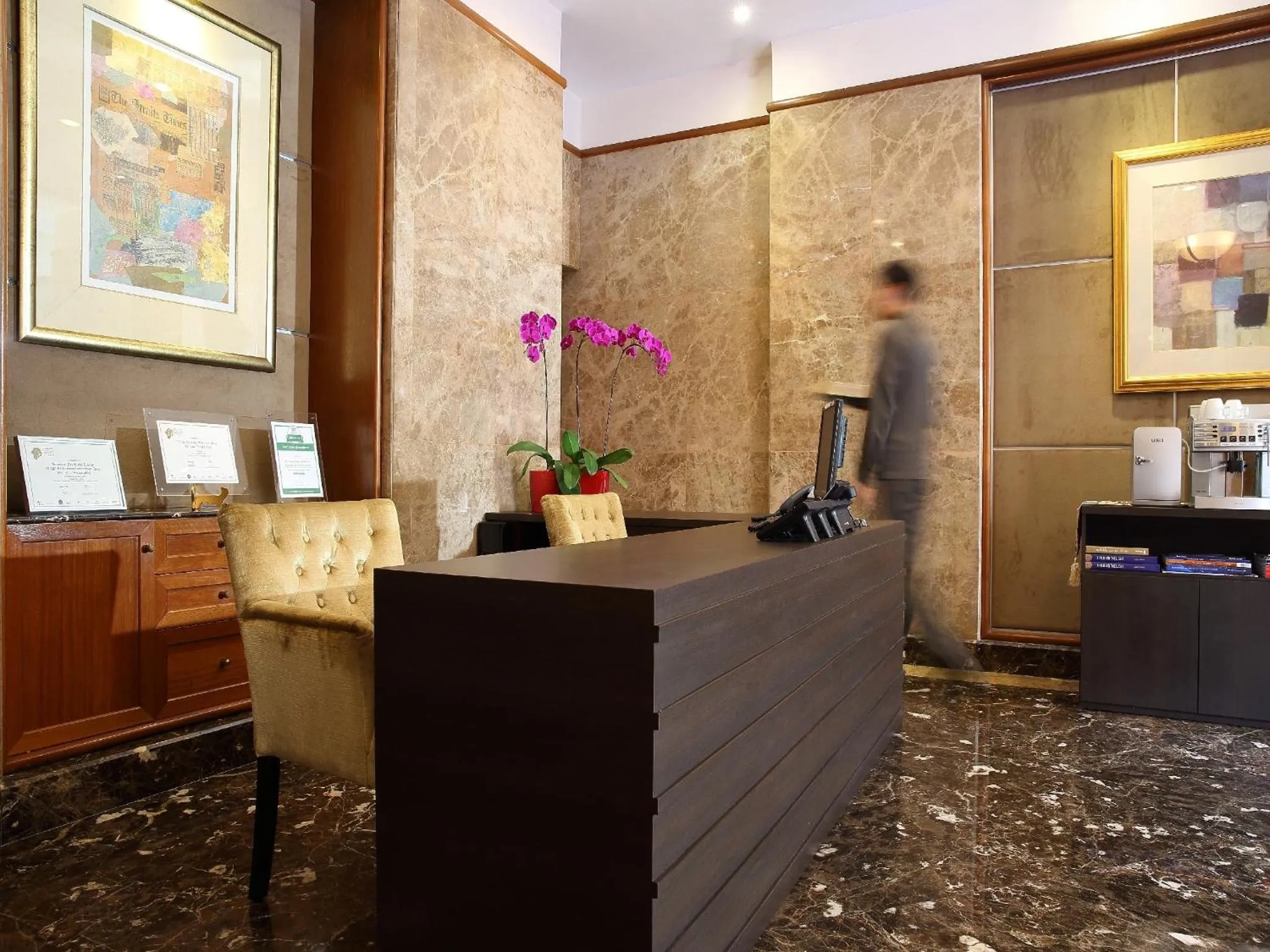 Lobby or reception in Village Residence Robertson Quay by Far East Hospitality