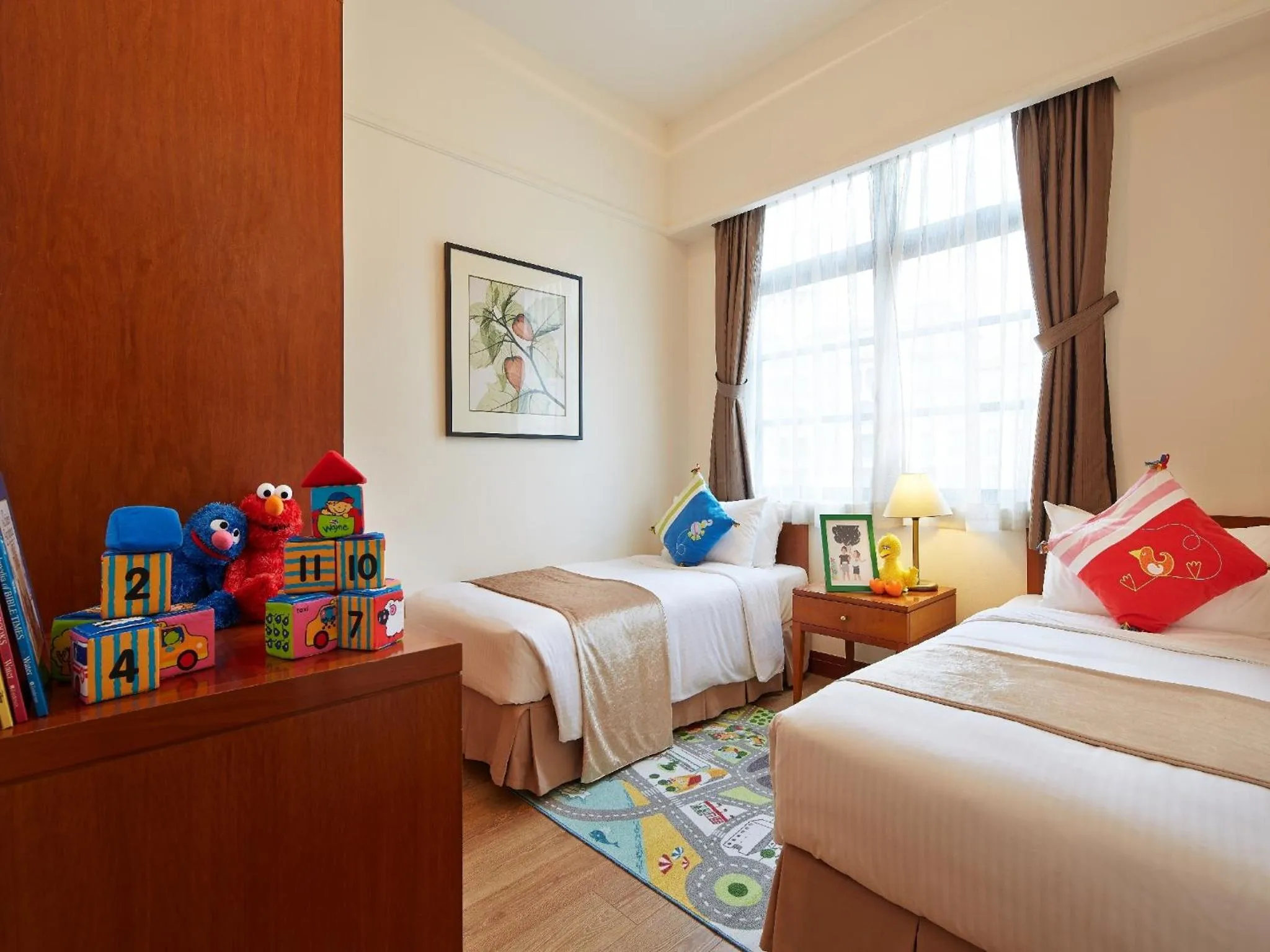 Bedroom, Bed in Village Residence Robertson Quay by Far East Hospitality