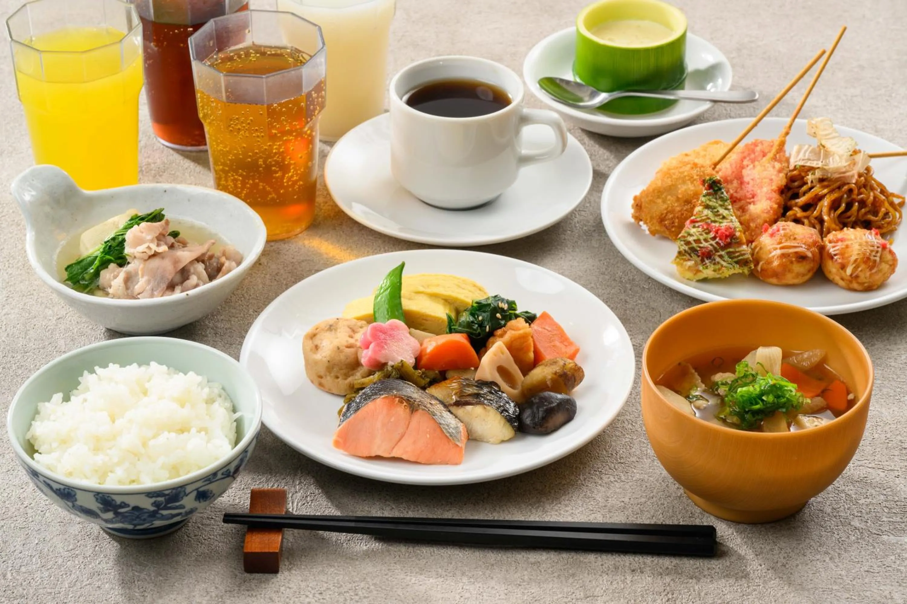 Restaurant/places to eat in Hotel Kansai