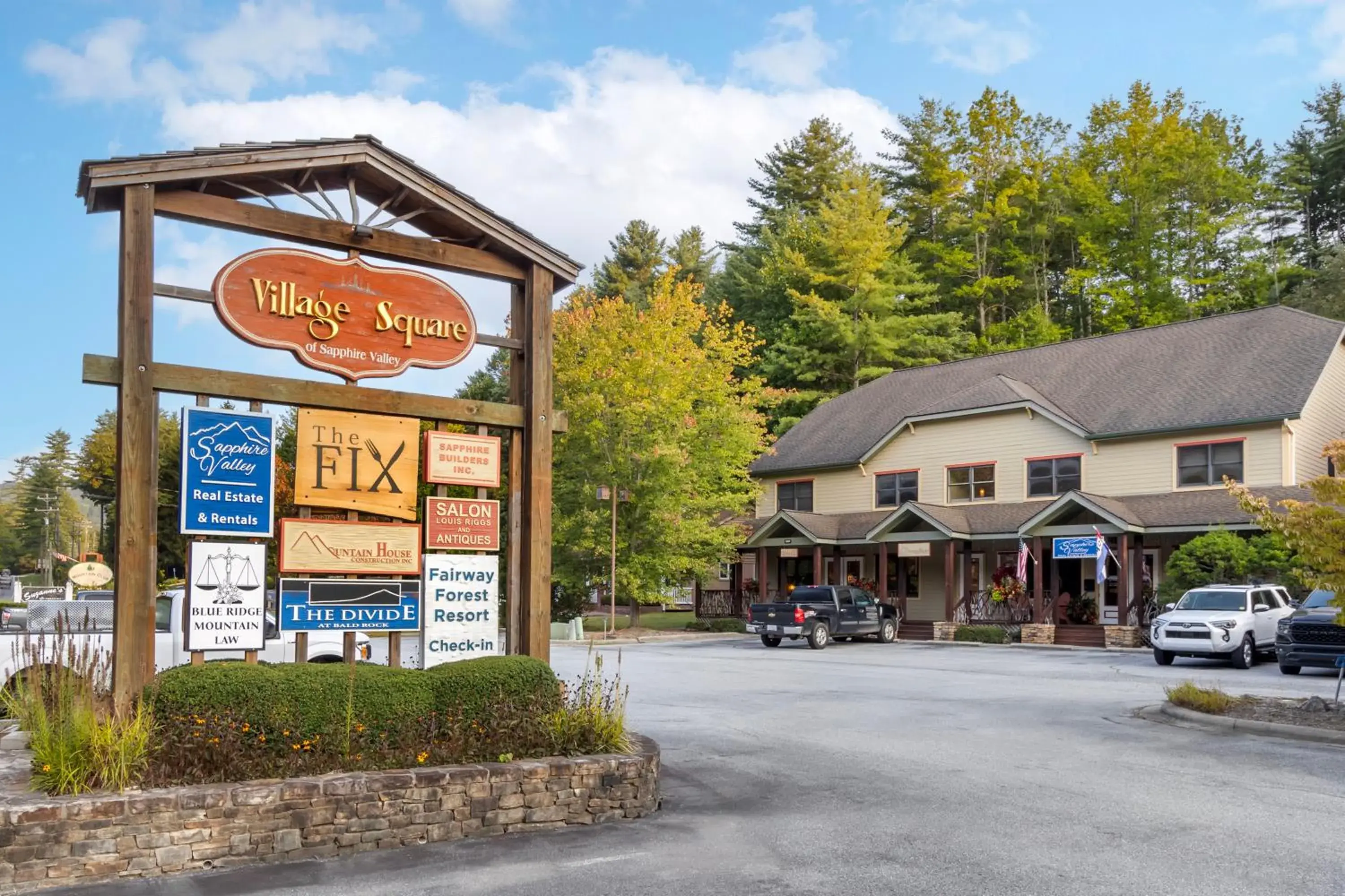 Property building in Fairway Forest Property building in Fairway Forest