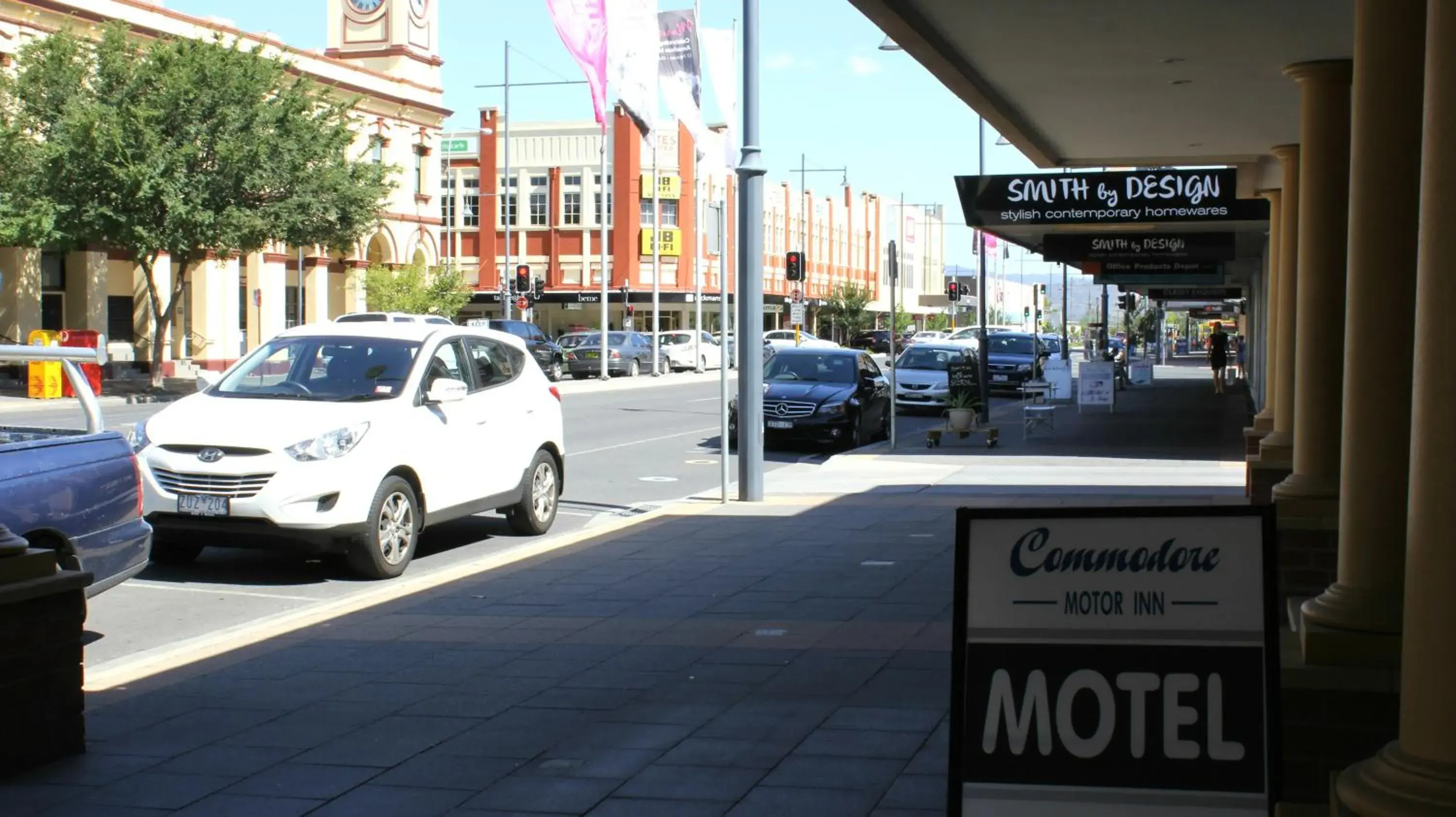 Restaurant/places to eat in Commodore Motor Inn Restaurant/places to eat in Commodore Motor Inn