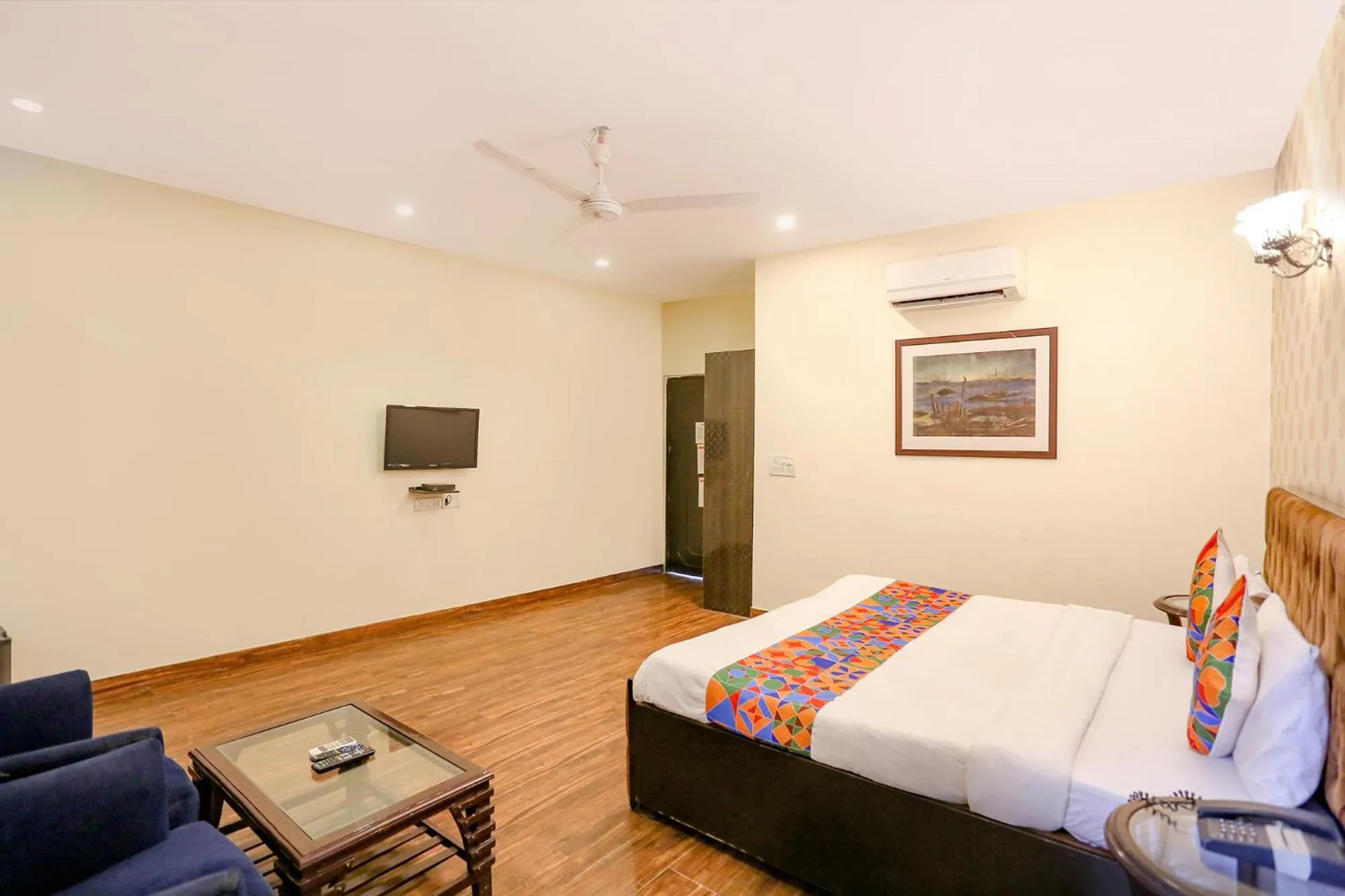 Bed in FabHotel Pulse Impulse