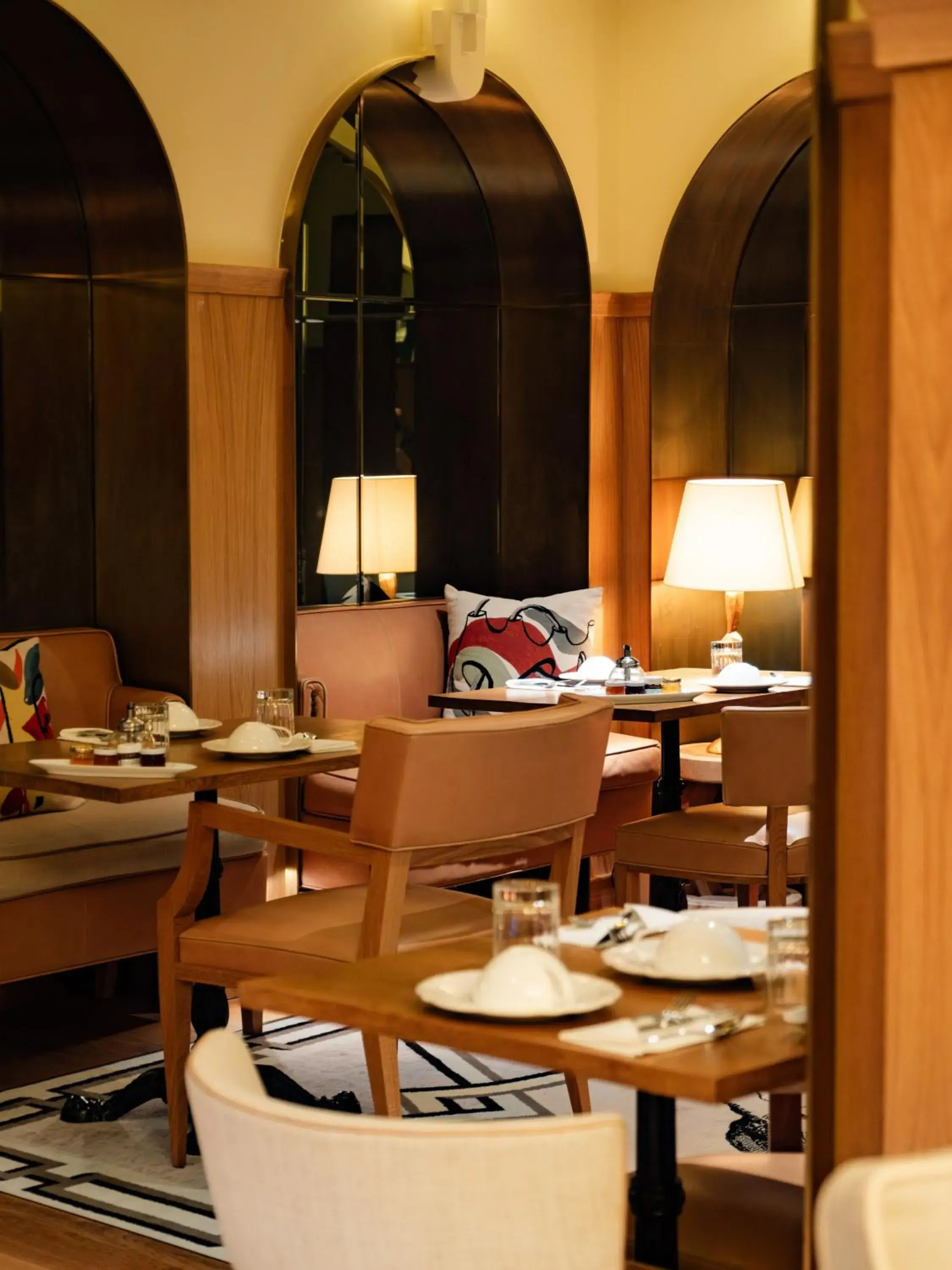 Breakfast in 9Confidentiel Breakfast in 9Confidentiel