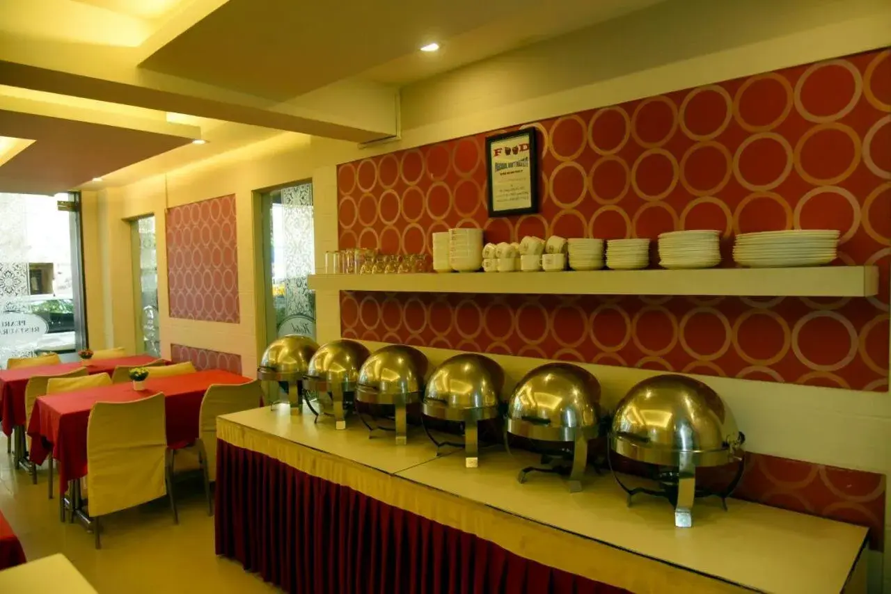 Continental breakfast in Hotel Pearl International Continental breakfast in Hotel Pearl International